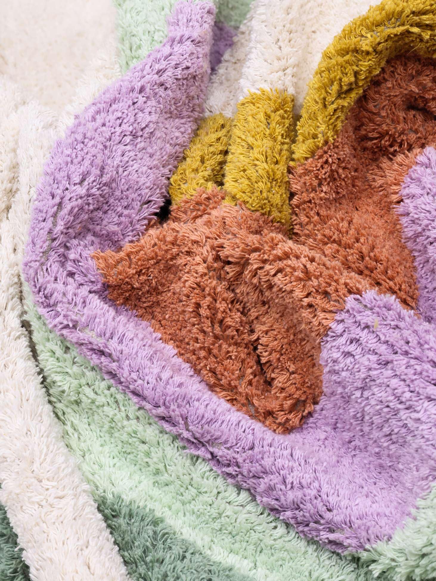 RugVista Rainbow Mirror Kinderteppich, 140 x 200 cm, Multi/Weiß | Moderne, Kinder, Rechteckig, Mittlerer Stapel, Maschinenwäsche, Oeko-Tex 100, Ohne gefährliche Chemikalien, Kinderzimmer