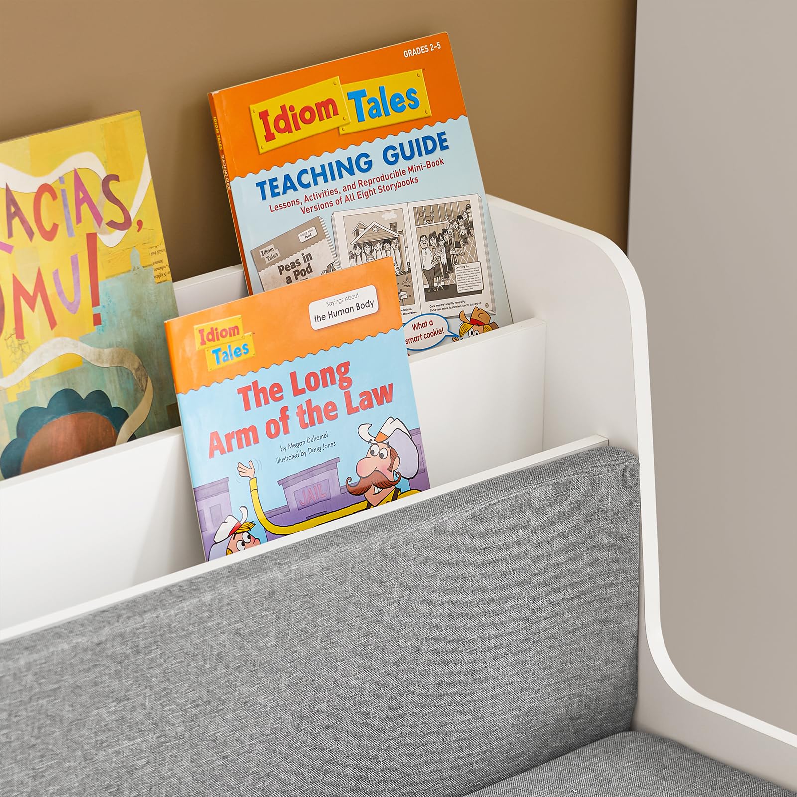 SoBuy Coffre de Rangement Enfants, Banc de Rangement pour Enfants avec Bibliothèque, 2 Tiroirs sur roulettes et Coussin d'assise, 100 x 45 x 70 cm, Blanc, KMB66-W