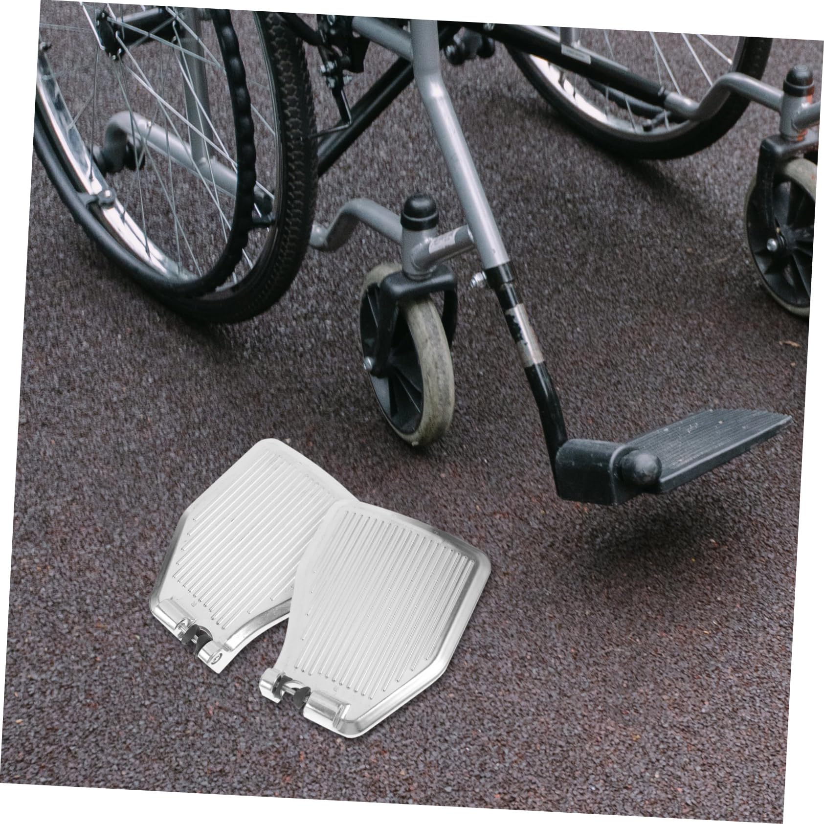 Reposapiés Para Silla De Ruedas De Aluminio Grueso, Juego De, Pedal De Repuesto Robusto y Estable Diseño Antideslizante, Compatible Para Uso Personas Mayores y Pacientes