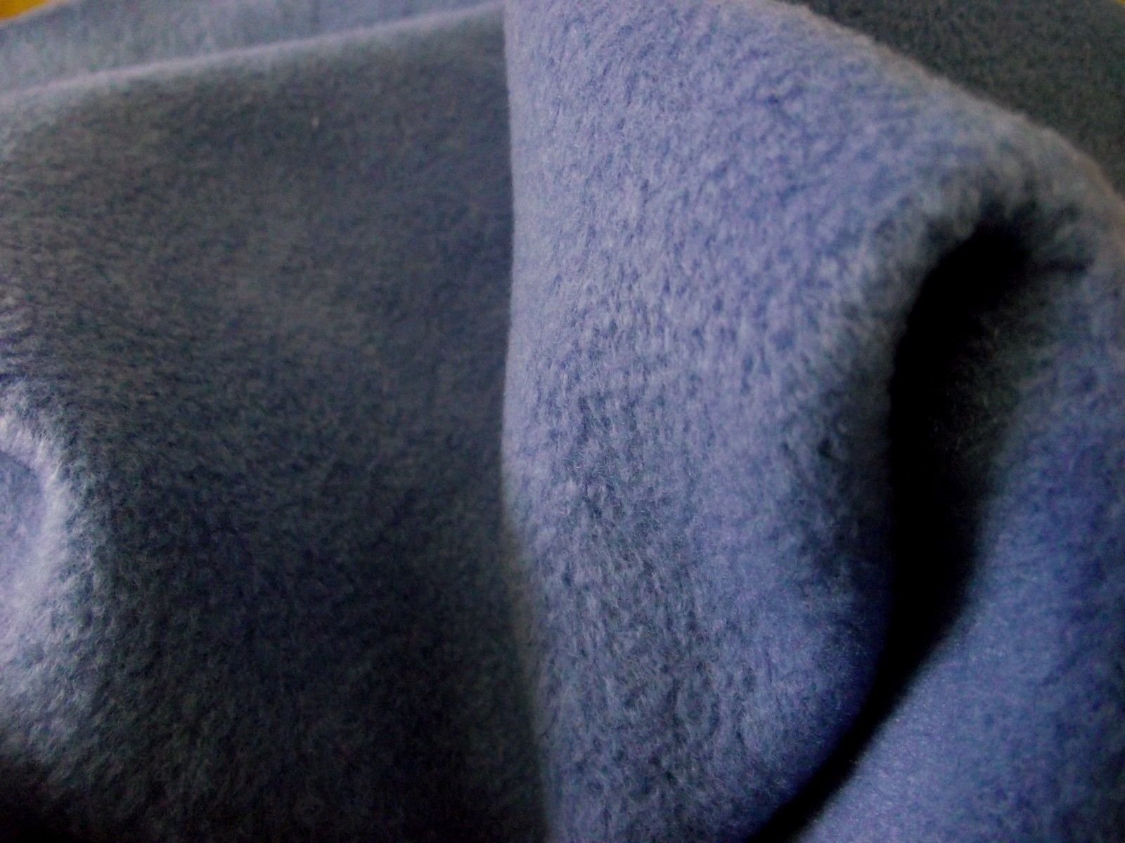 Polaire molleton anti-bouloche bleu foncé ciel tissu couture 5m