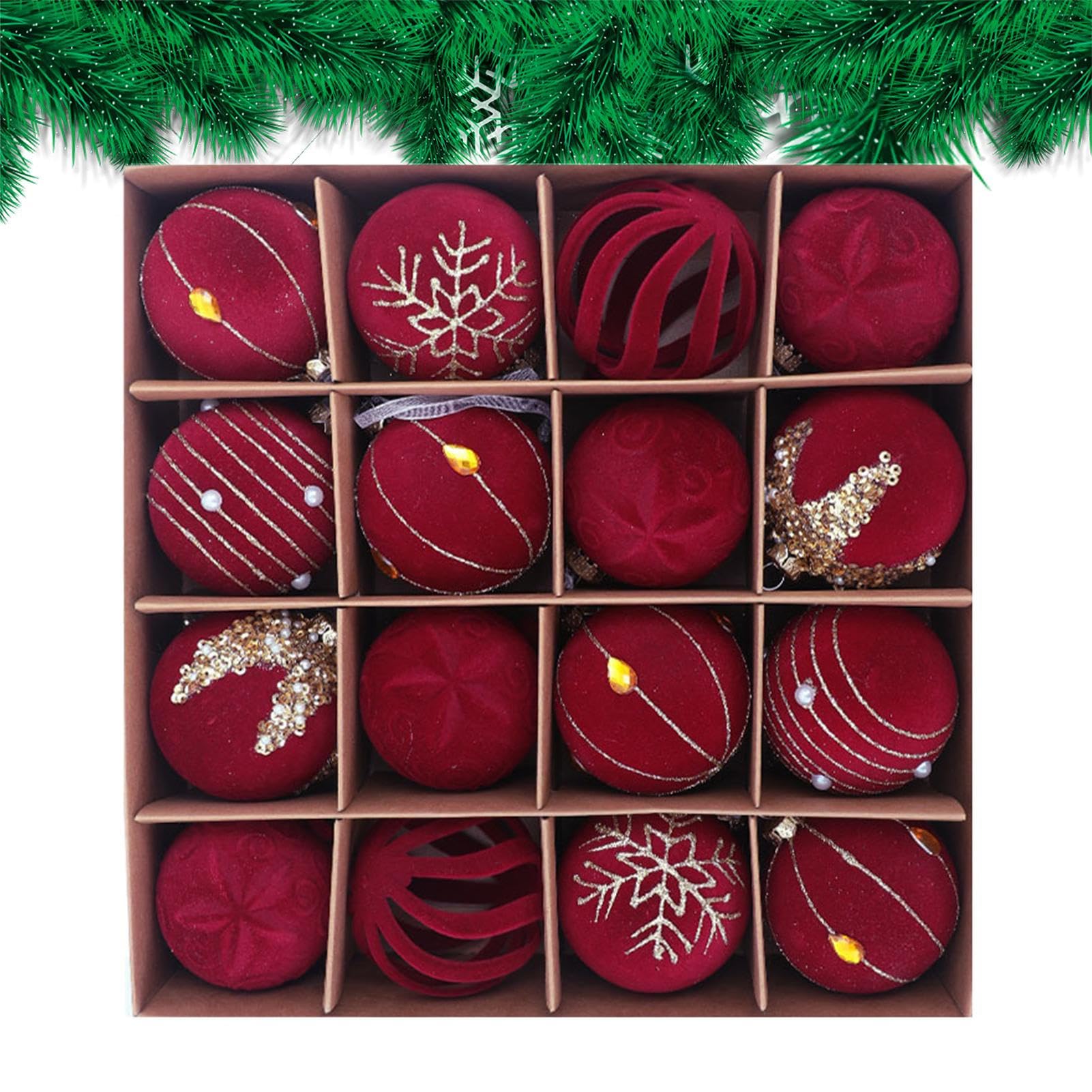 Boules de Noël floquées pour sublimer votre salon et cheminée lors des fêtes