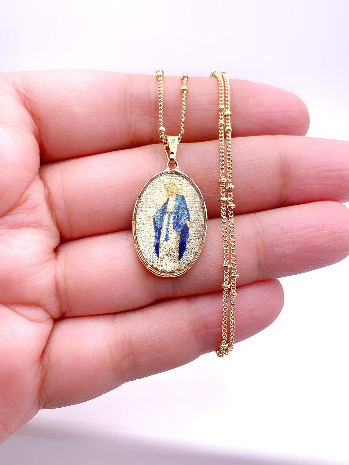LESLIE BOULES Virgen La Milagrosa Pendant Necklace 18K Gold Plated Chain 18 Inches Length - Image 6