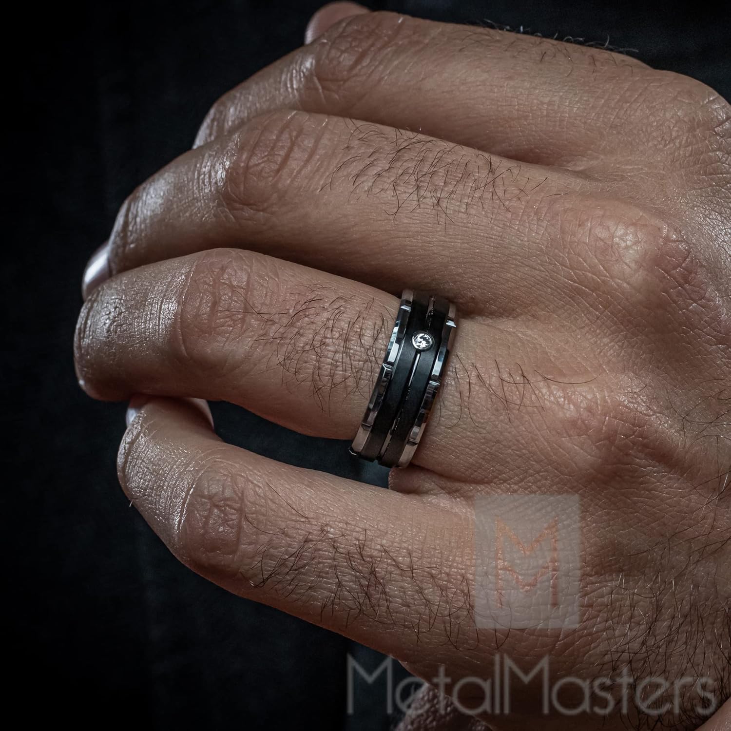 Tungsten Carbide 1/20 Cttw Diamond Two Tone Black Grooved Men's Wedding Band Ring (Clear, VVS1-VVS2) 8MM