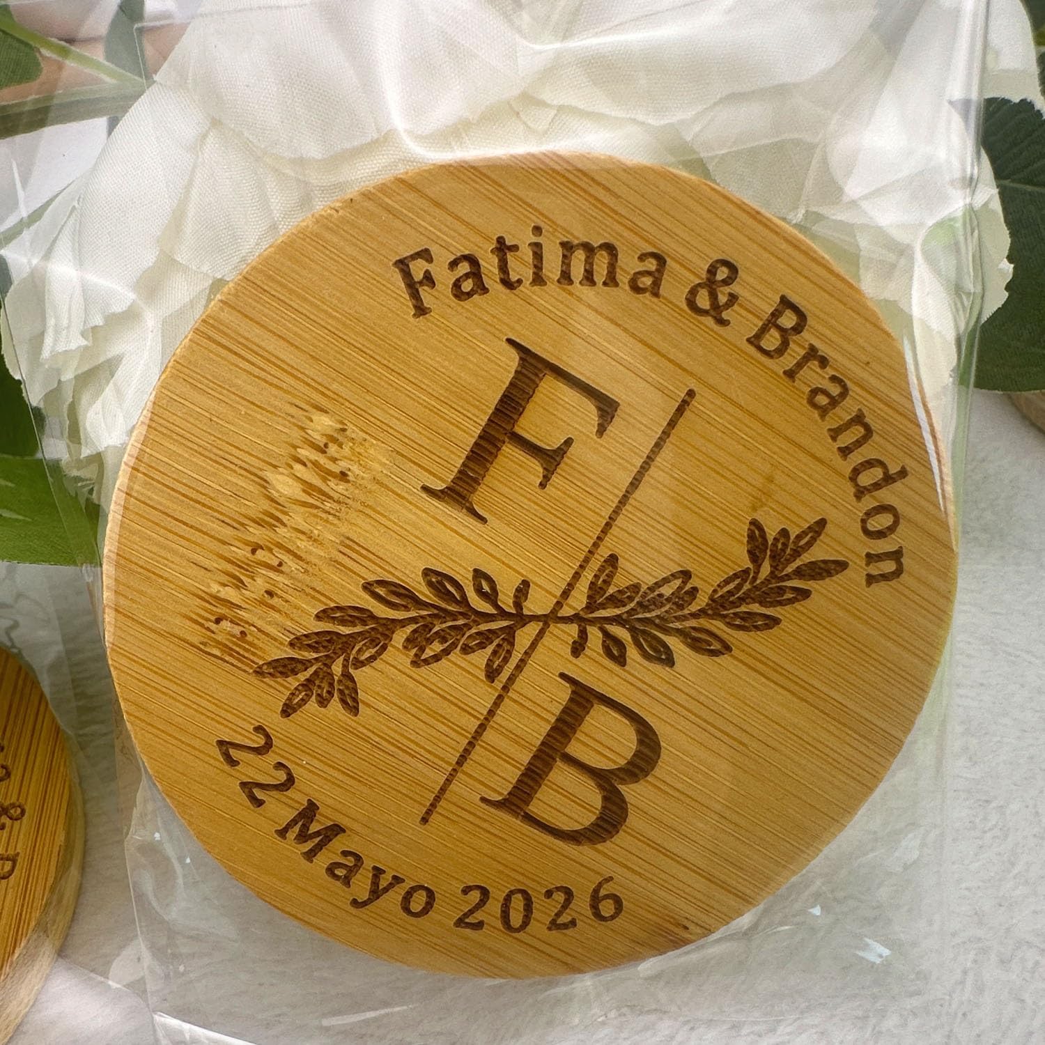 Personalisiertes Holzspiegel-Geschenk, Personalisierter Schminkspiegel, Gravierter Tragbarer Runder Kompakter Taschenspiegel, Brautjungferngeschenke, Trauzeugin, Junggesellinnenabschiedsgeschenke(50 p