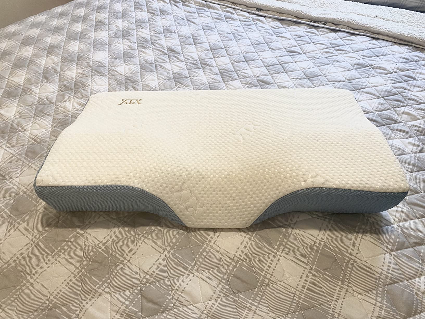 9/mo Finance Memory Foam Pillows XTX Pillows for Sleeping