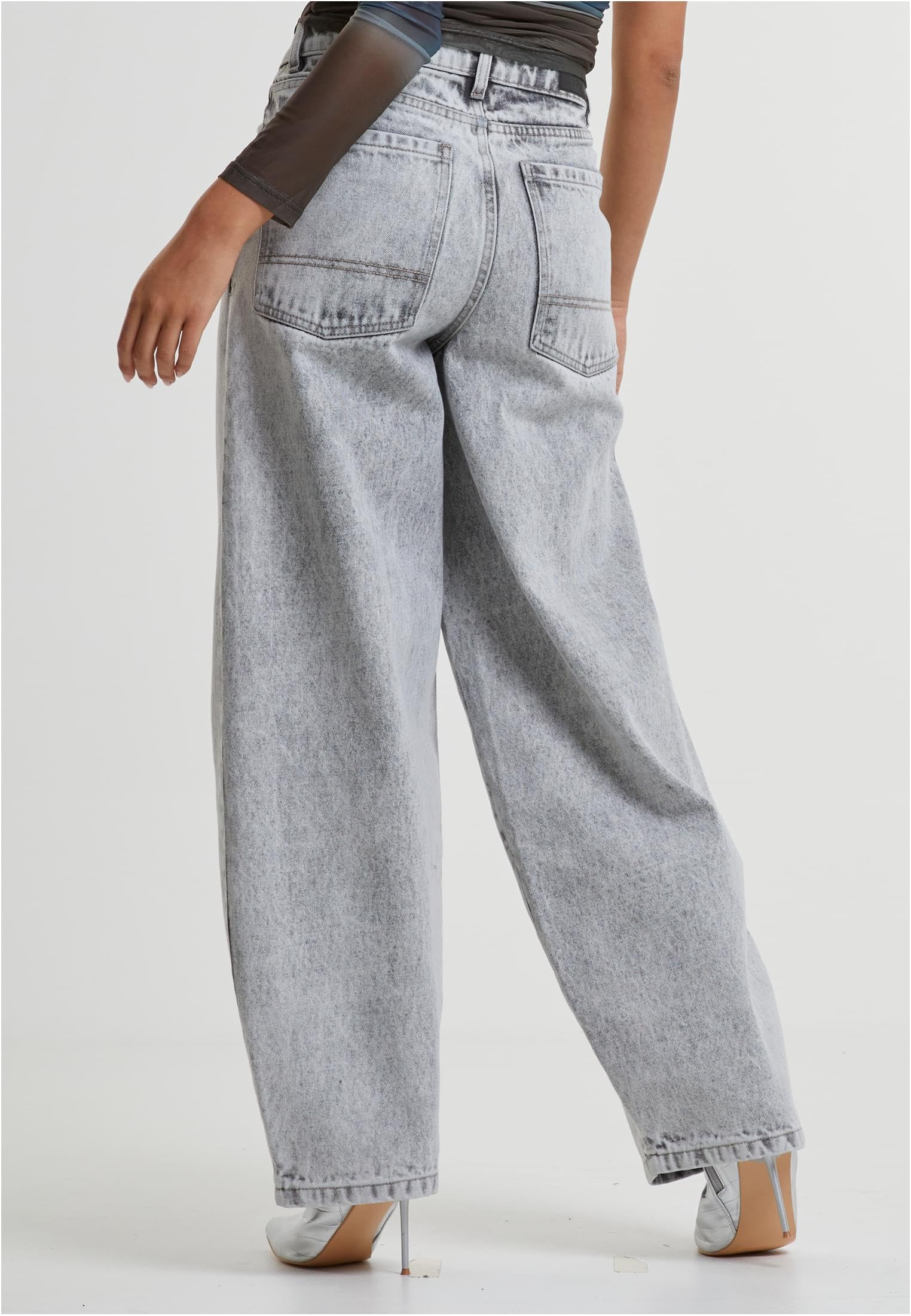 Urban Classics Ladies Tapered Baggy Jeans