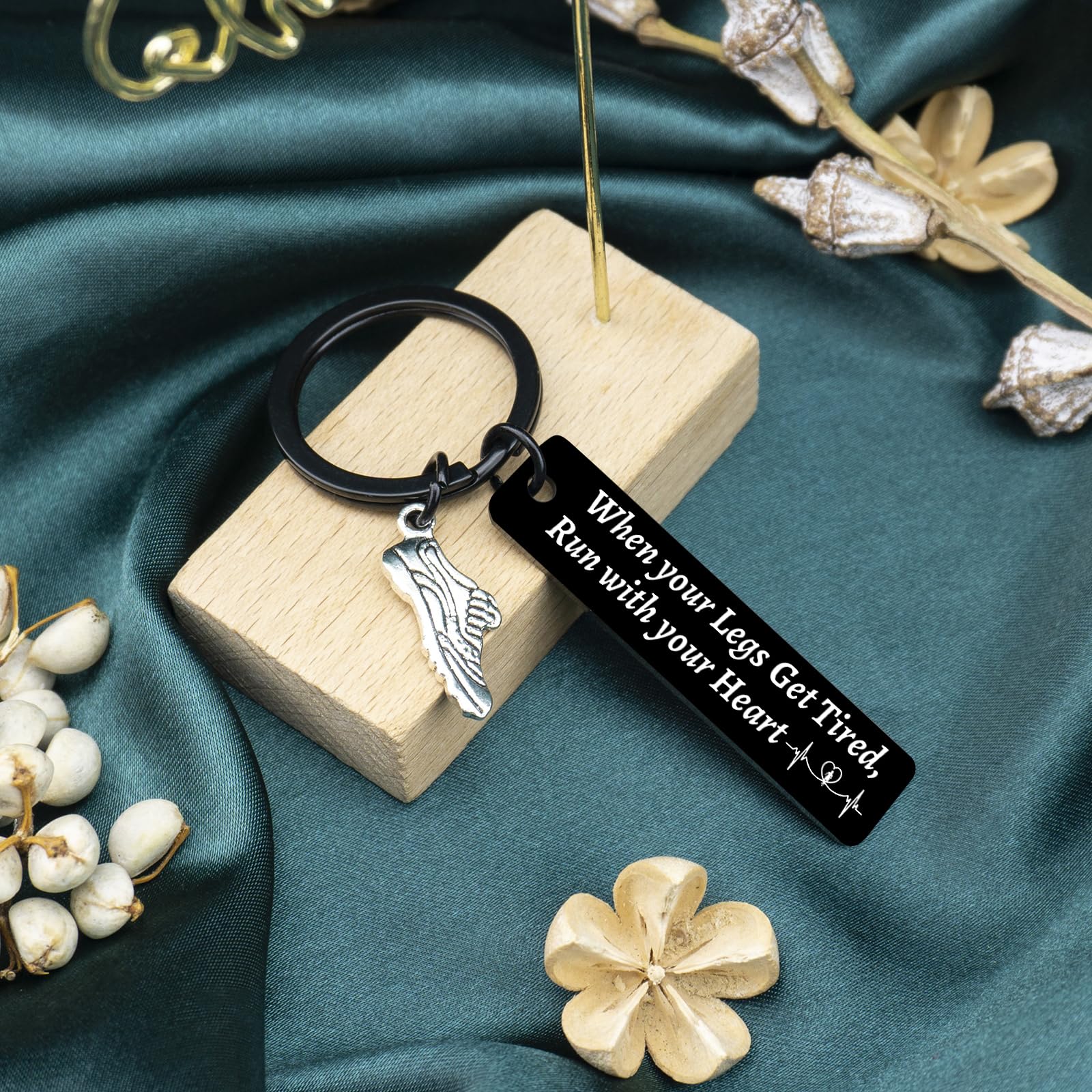 Running Gifts Cross Country Running Gifts For Runners Men Women Track And Field Marathon Running Accessories For Women Men Fitness Gym Runner Athletic Trainer Gift