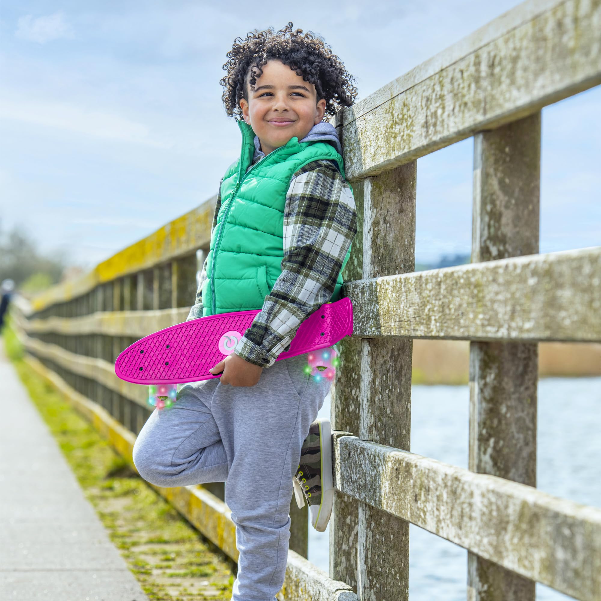 EVO Planche à roulettes lumineuse de 6,7 m | Skateboard pour débutants ou professionnels | Skateboard lumineux pour enfants et adolescents | Mini Cruiser complet | Convient à tous les enfants de 3 ans