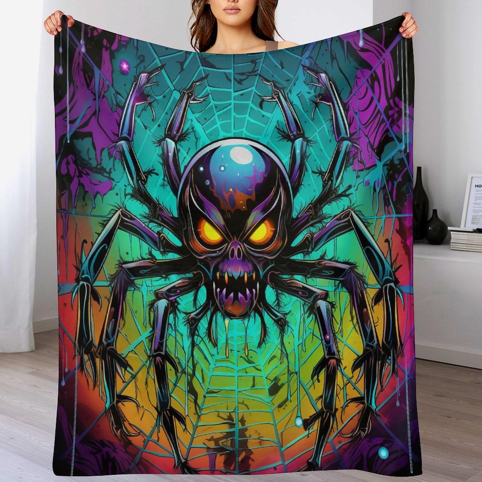 Couverture araignée en polaire pour cocooner sur le canapé pendant vos soirées film
