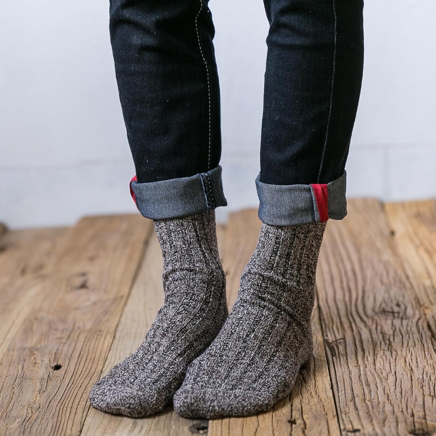 HUGSWEET 3/5/6 Pairs Cozy Soft Winter Socks for men, Thick Warm Comfy Hiking Crew Socks with Gifts Box - Image 2