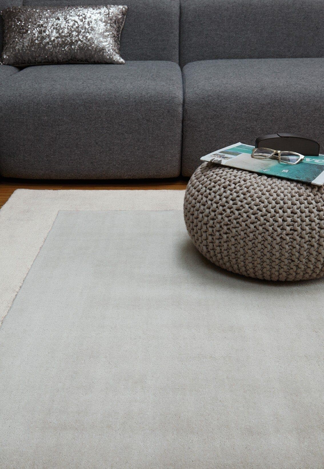 Lord of Rugs Eaton Rug for Living Room Bedroom Soft Wool Plain Hand Woven High Shine Viscose Bordered Rug Silver Grey Medium 120x170 cm (4'x5'6")