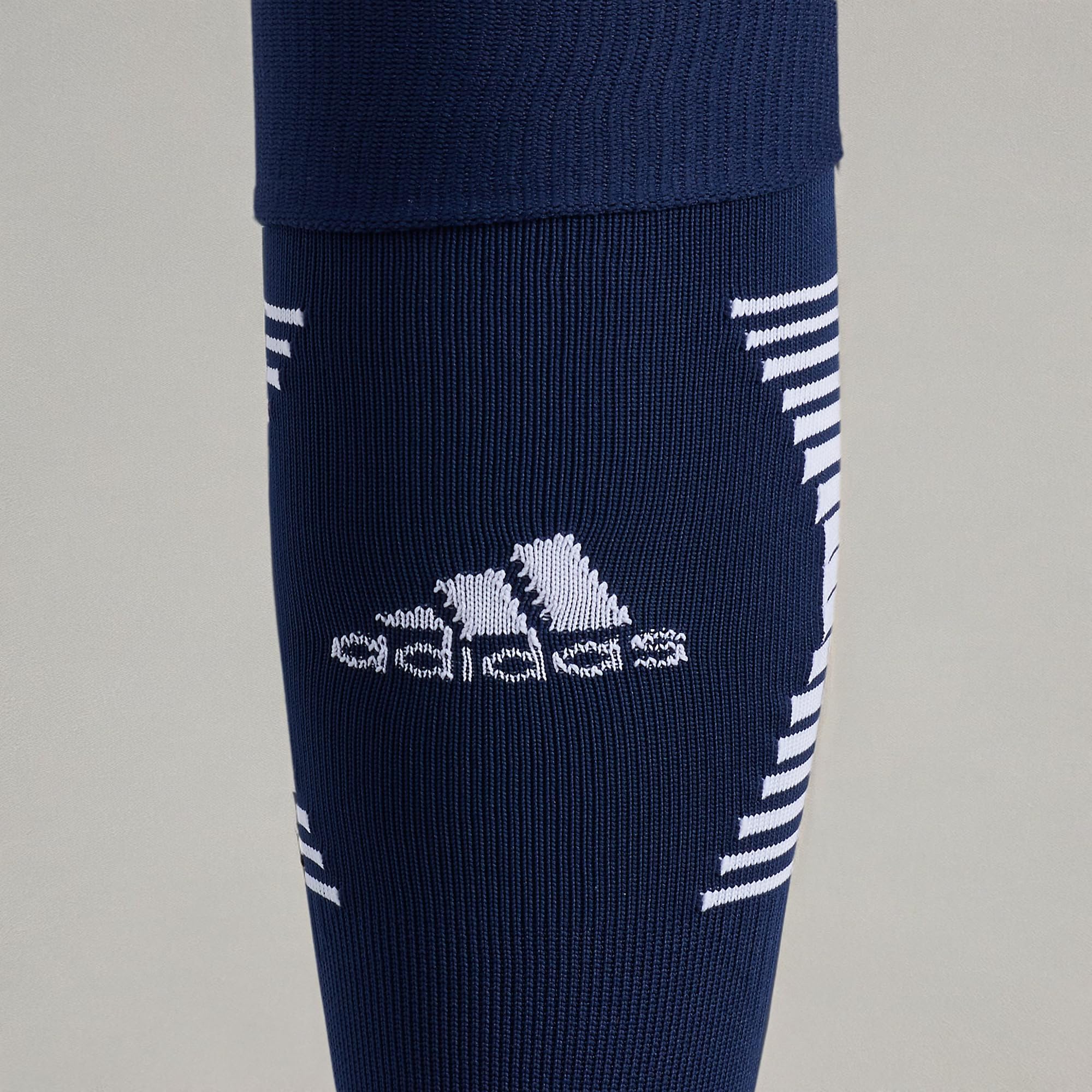 adidas Team Speed 3 Piłka nożna OTC