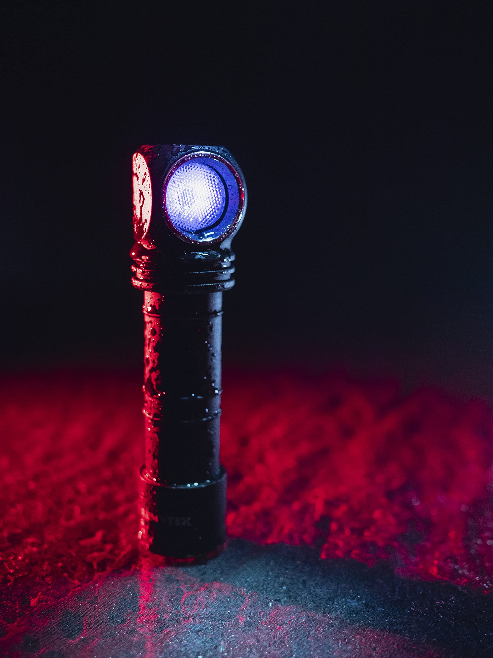 Armytek Wizard C2 WUV White & Ultraviolet LED Lampe frontale avec support magnétique à batterie 1100 lm 3 h 65 g