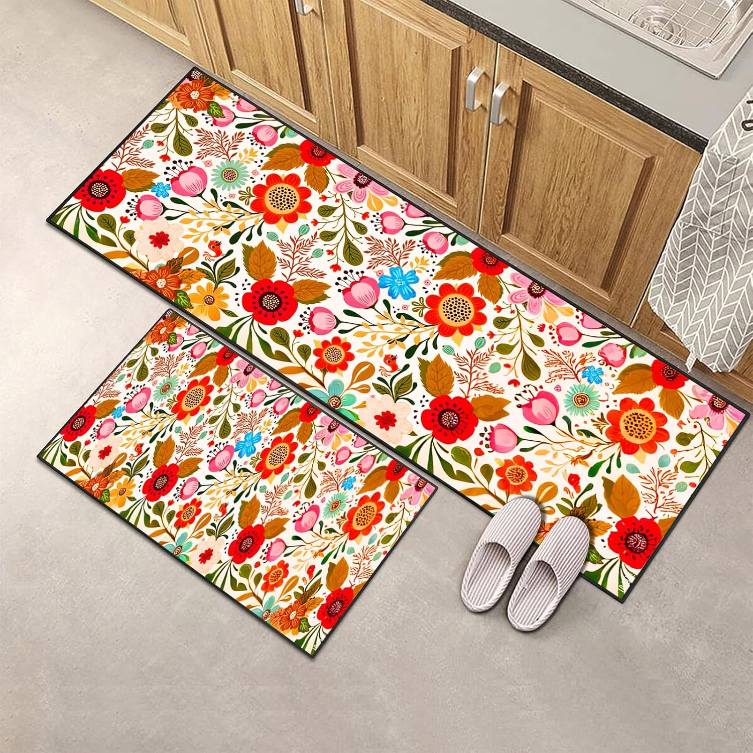 ACZHHZC Flower Kitchen Rugs and Mats Set of 2, Floral Home Kitchen Decor Floor Mats, Washable Non-Slip Sink Carpet (Beige 17"x47"+17"x30")