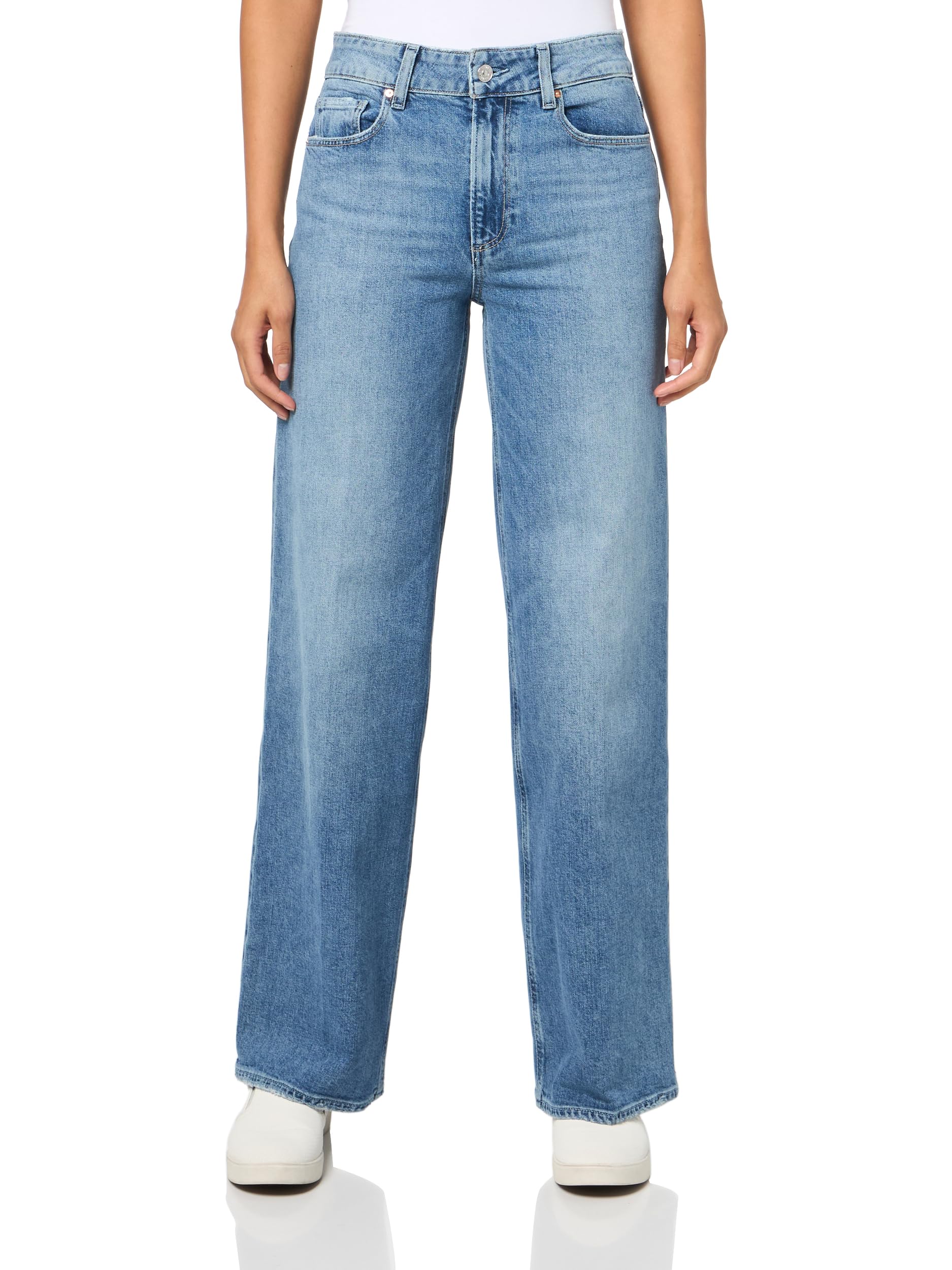 PAIGE Women's Sasha 32 Inch Inseam Jeans