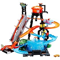 Hot Wheels Mega Autolavaggio Playset per Macchinine con Pista Selvaggia e Coccodrillo, Torre dell’Acqua, Vasca del Vortice, Un Veicolo Cambiacolore, FTB67