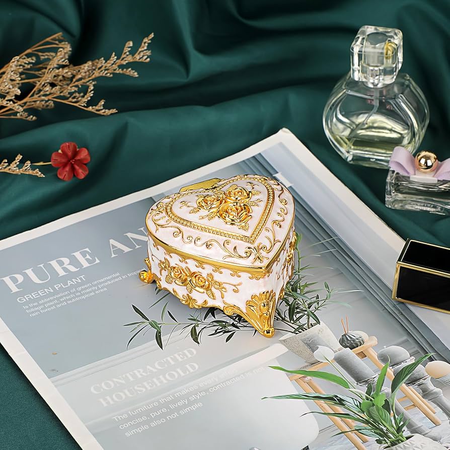 Amazon.com: Hipiwe Vintage Metal Jewelry Box - Heart Shape