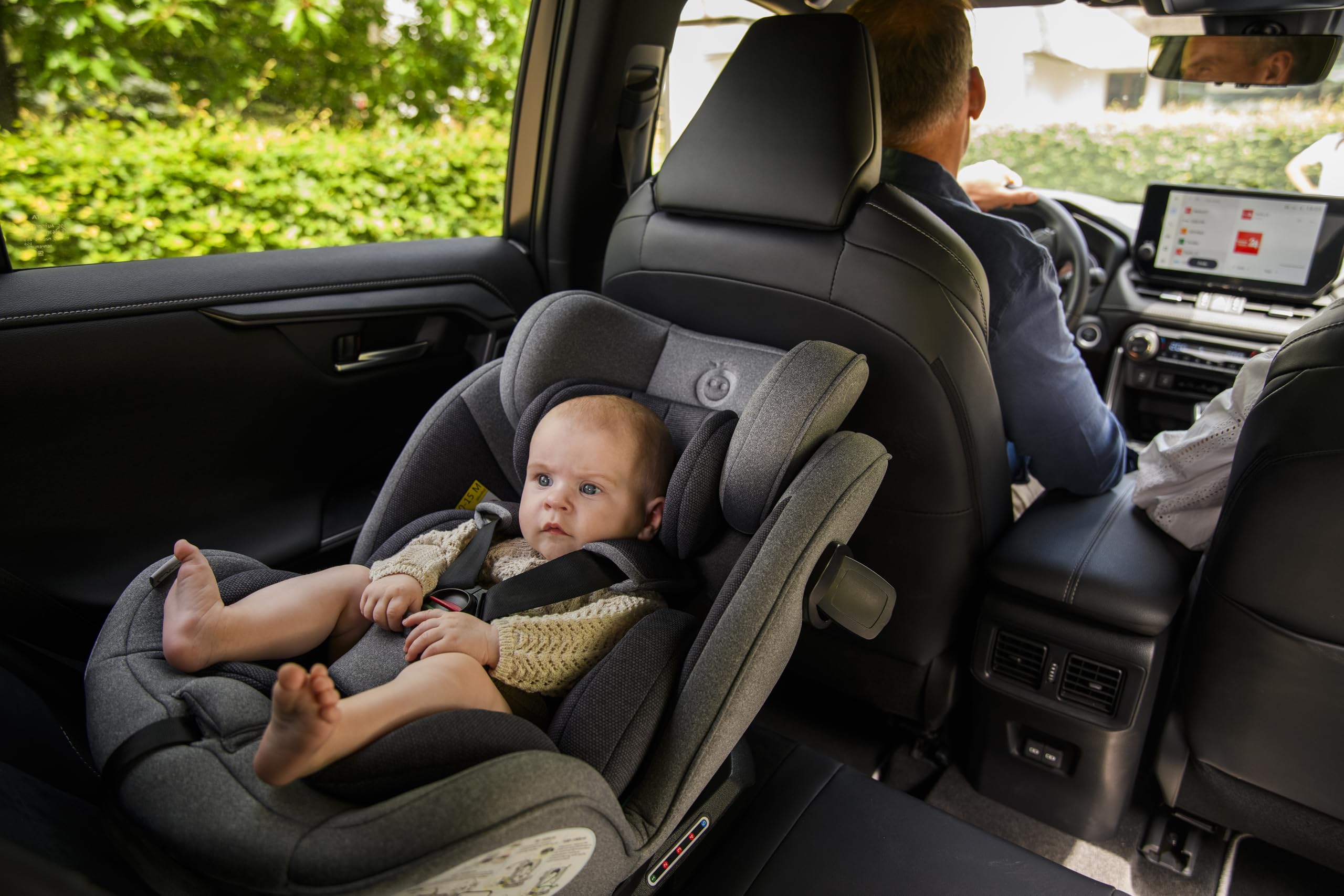 MoMi Autositz für Kinder EMI 0-12 Jahre (Gruppe 0+, 1, 2, 3, 3, Kinder bis 36 kg, 40 bis 150 cm), 360° drehbar, Einbau rückwärts: bis 18 kg, vorwärts: ab 18 kg, Befestigung mit ISOFIX und Top-Tether