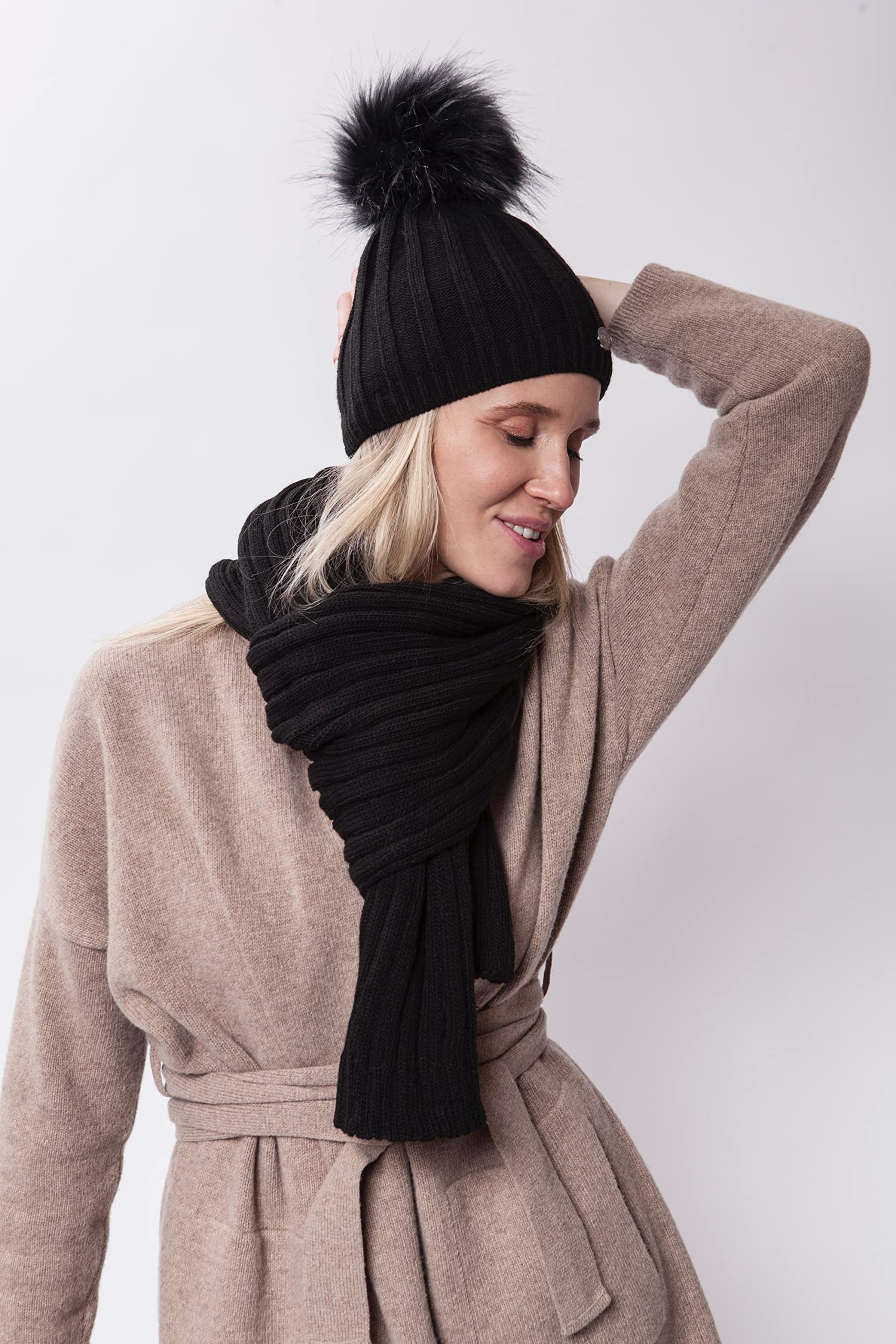 ELIMELI® Gorro de cachemira para mujer, gorro de punto, gorro de invierno de lana con cachemira y pompón de piel sintética. Fabricado en la UE, Negro - Set con bufanda, Talla única
