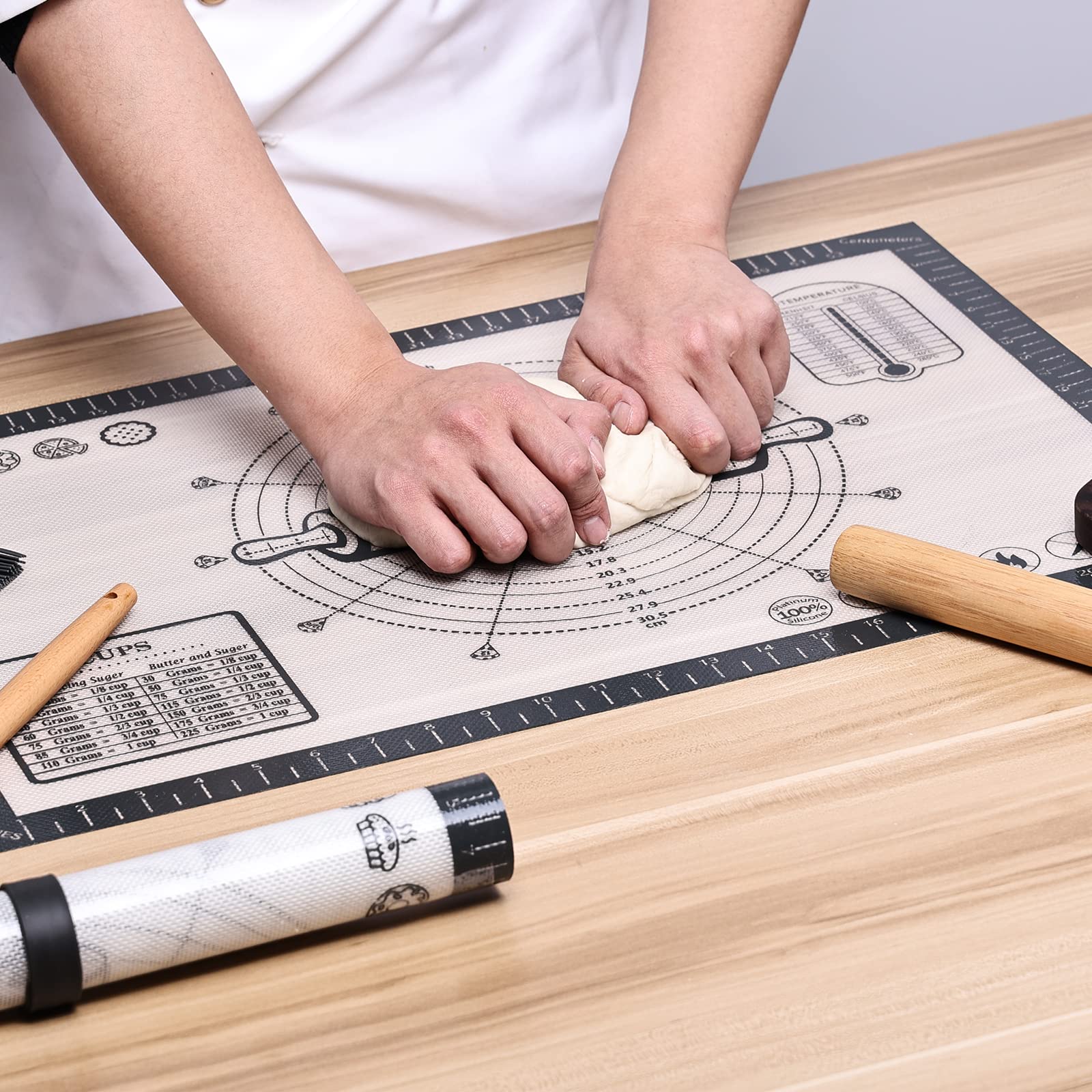 KitchenRaku Silicone Baking Mat, Nonstick Pastry Mat for Rolling Out Dough, Nonslip Macaroons Baking Mat with Measurement Guide, Food-Grade Oven Mat for Cookies, Bread, Pastries, Pie Crust
