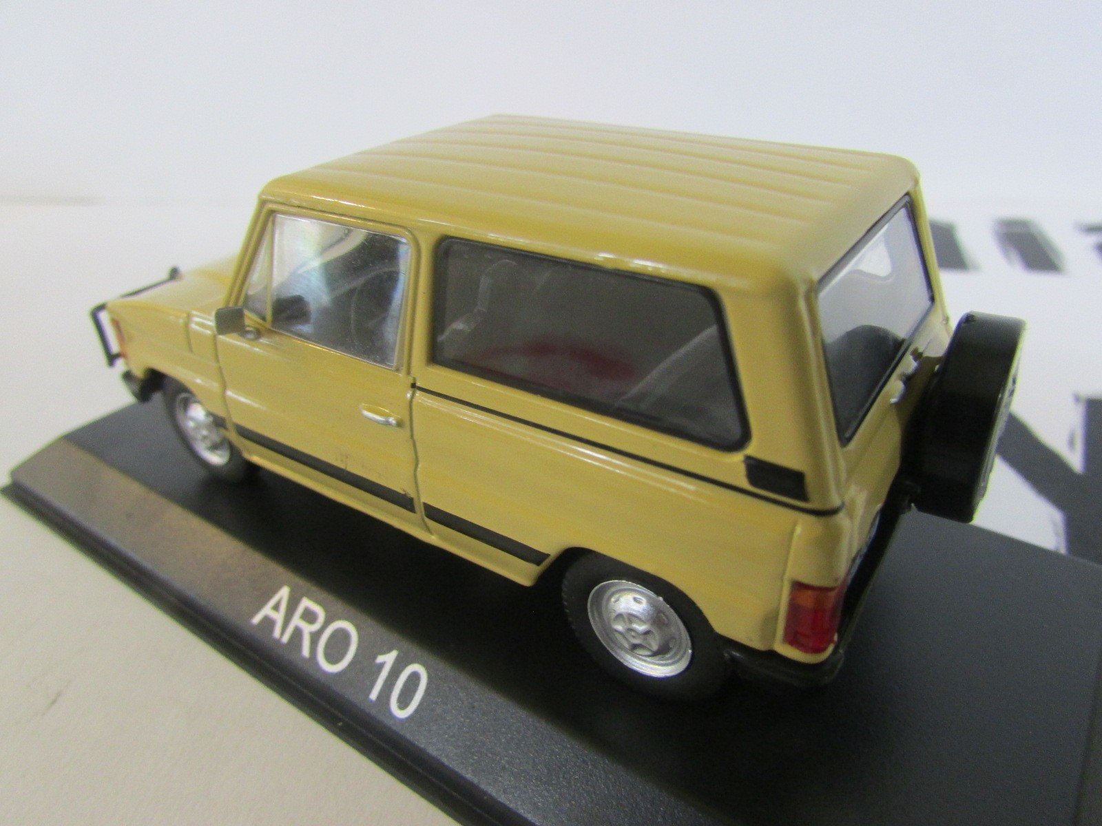 OPO 10 - Dacia 1309 Pick-up R12 In Scala 1/43 - Modellino Auto Da Collezione In Metallo