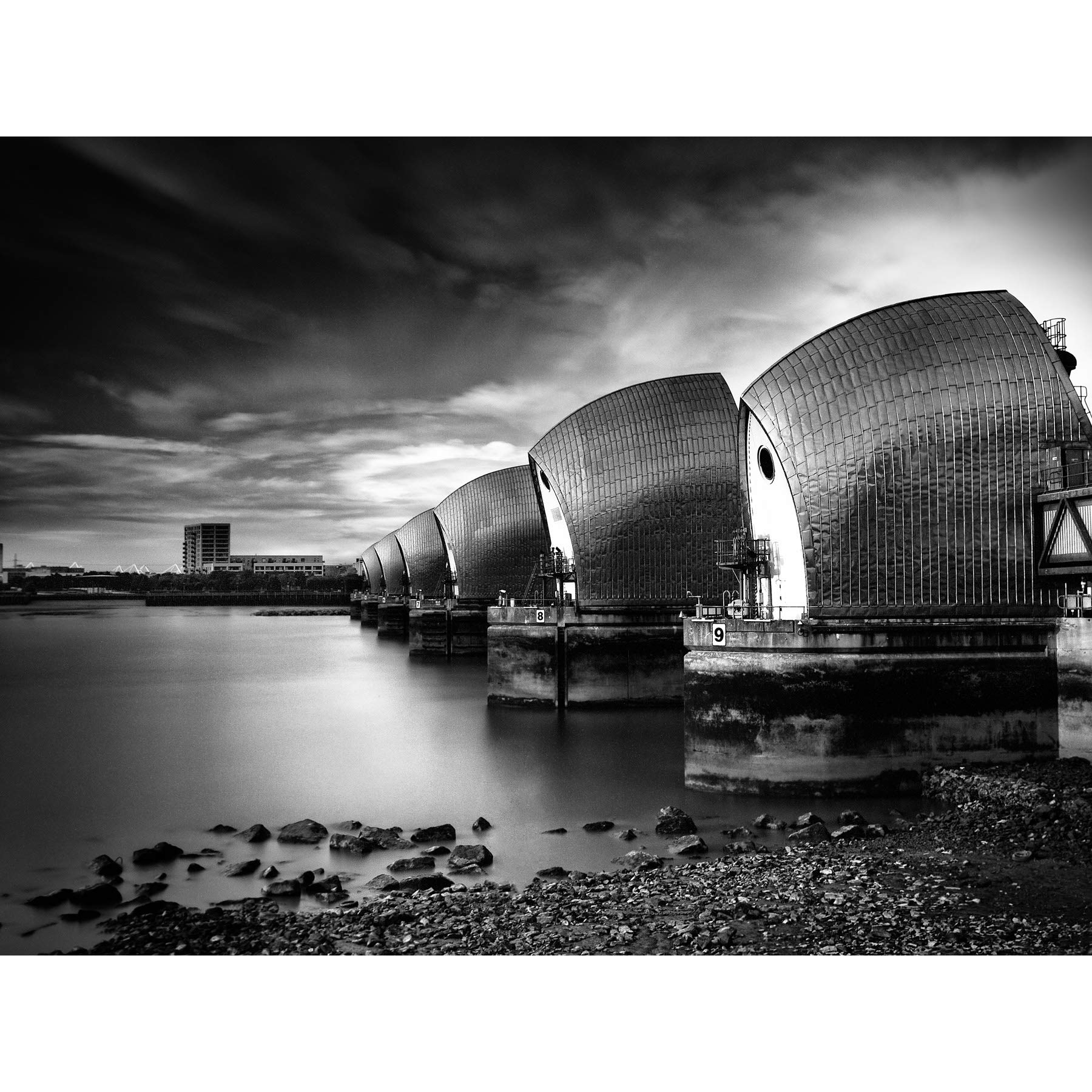 Artery8 Warby Thames Barrier Shot Long Exposure Photo Premium Wall Art Canvas Print 18X24 Inch