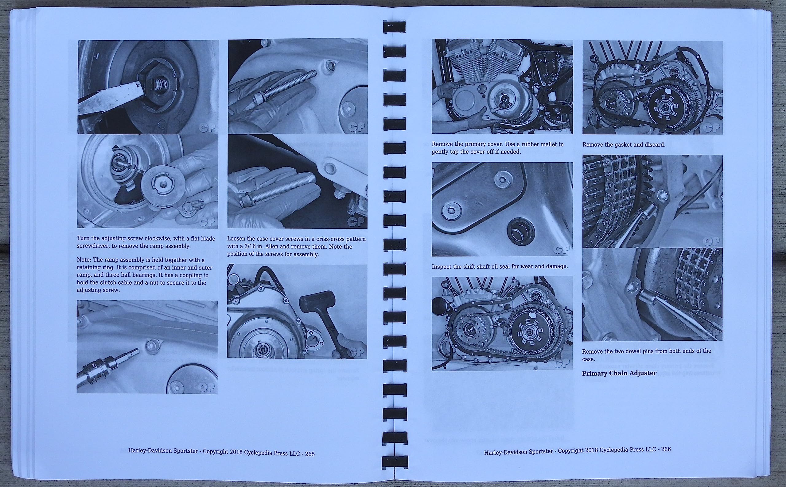 うめHarley Davidson Sportsterサービスマニュアル Harley-Davidson XL 883 / 1200 Sportster Service Manual: 2004