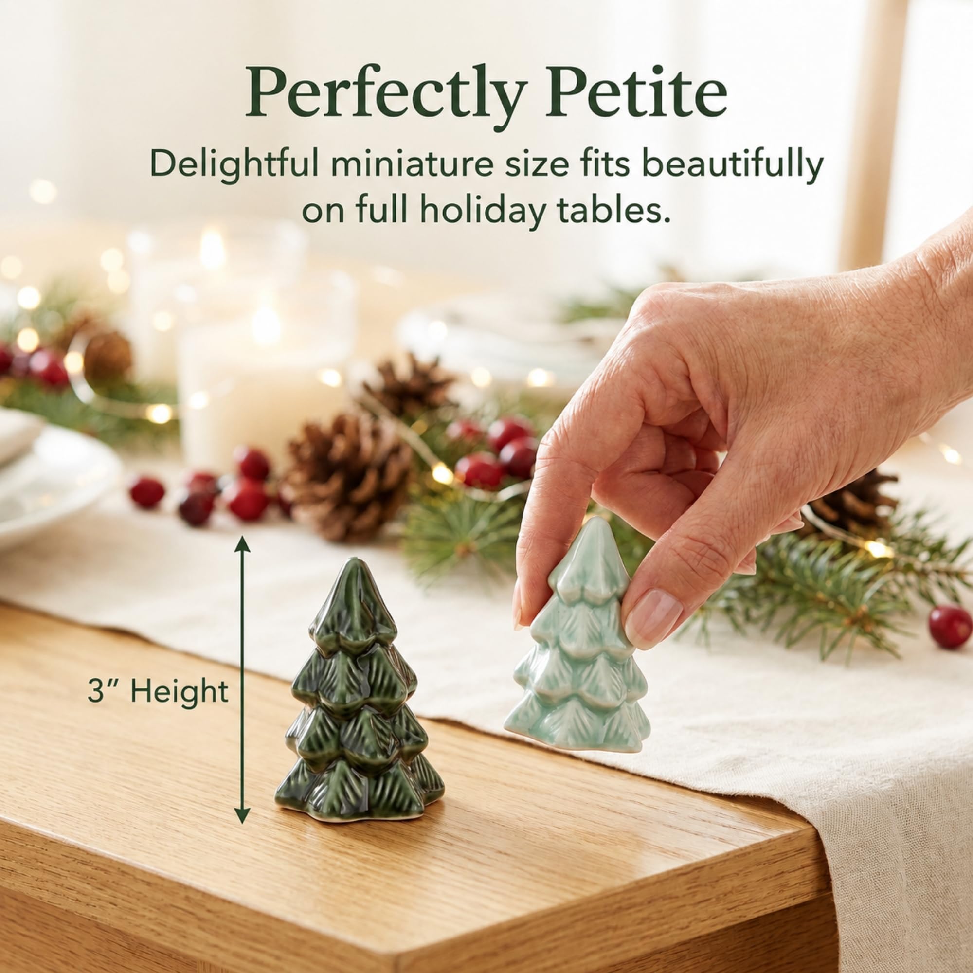 The Bridge Collection Salière et poivrière en pin vert de 10,2 cm – Lot de 2 mini salières en forme de sapin de Noël – Cadeau de pendaison de crémaillère