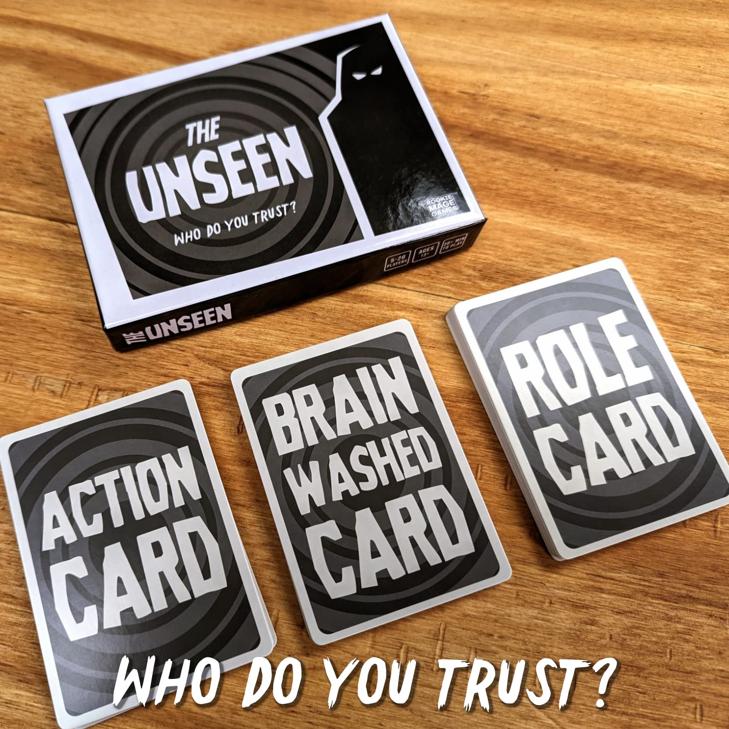 The Unseen - Who Do You Trust? | Gra imprezowa o tajne tożsamości z kłamstwami, oszustwem i egzekucją. | Rookie Mage Games