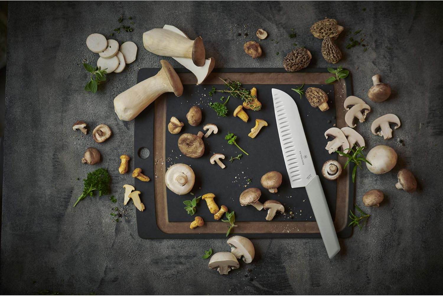 VICTORINOX 2 Piece Santoku Knife and Bread Knife Set, Pizza Peel, Multi Color - Light & Sharp for Various Ingredients Dishwasher Safe Swiss Madan Gift Box 2 Piece Set (6.9096.22 G)