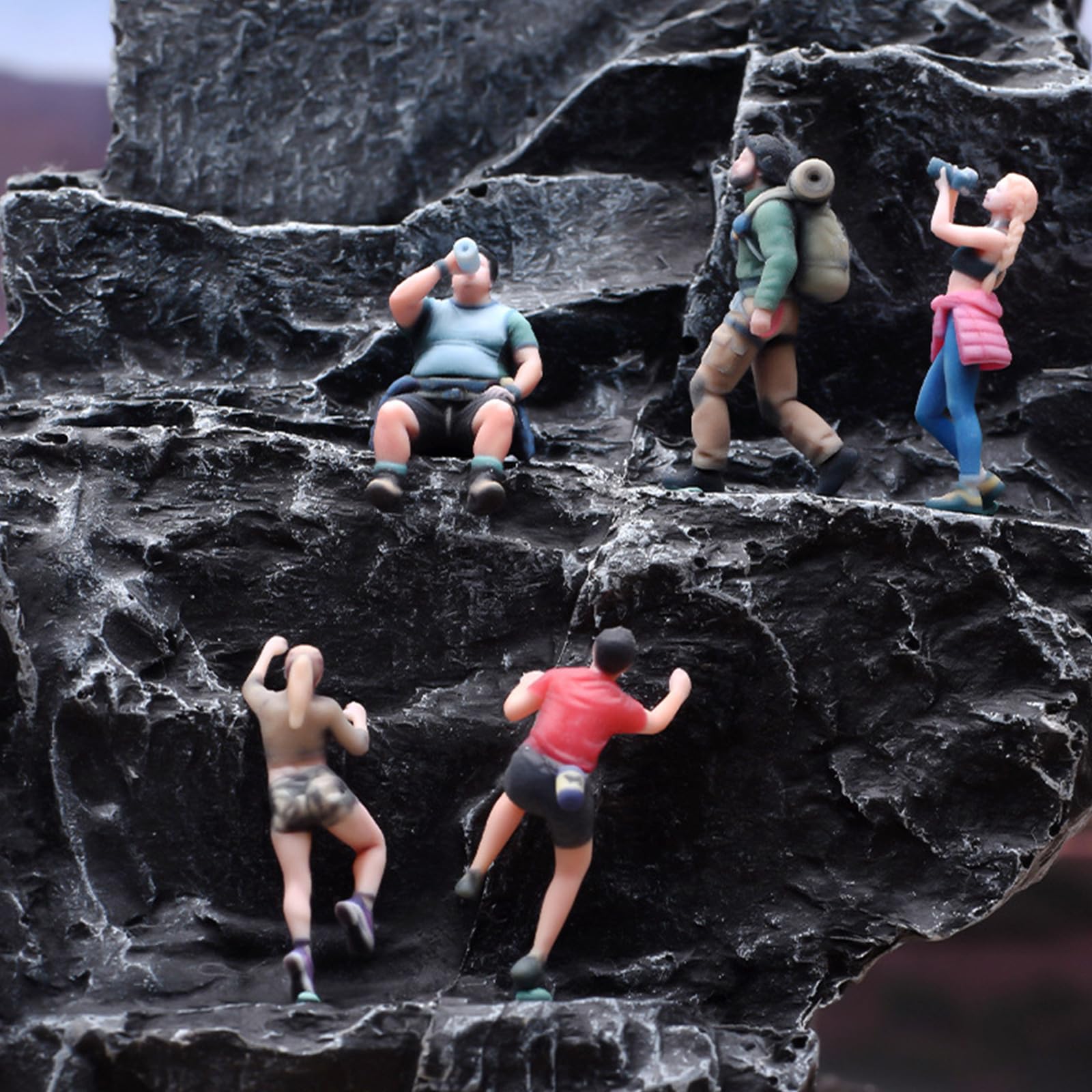 Miniatura artistica della alpinismo in resina, A