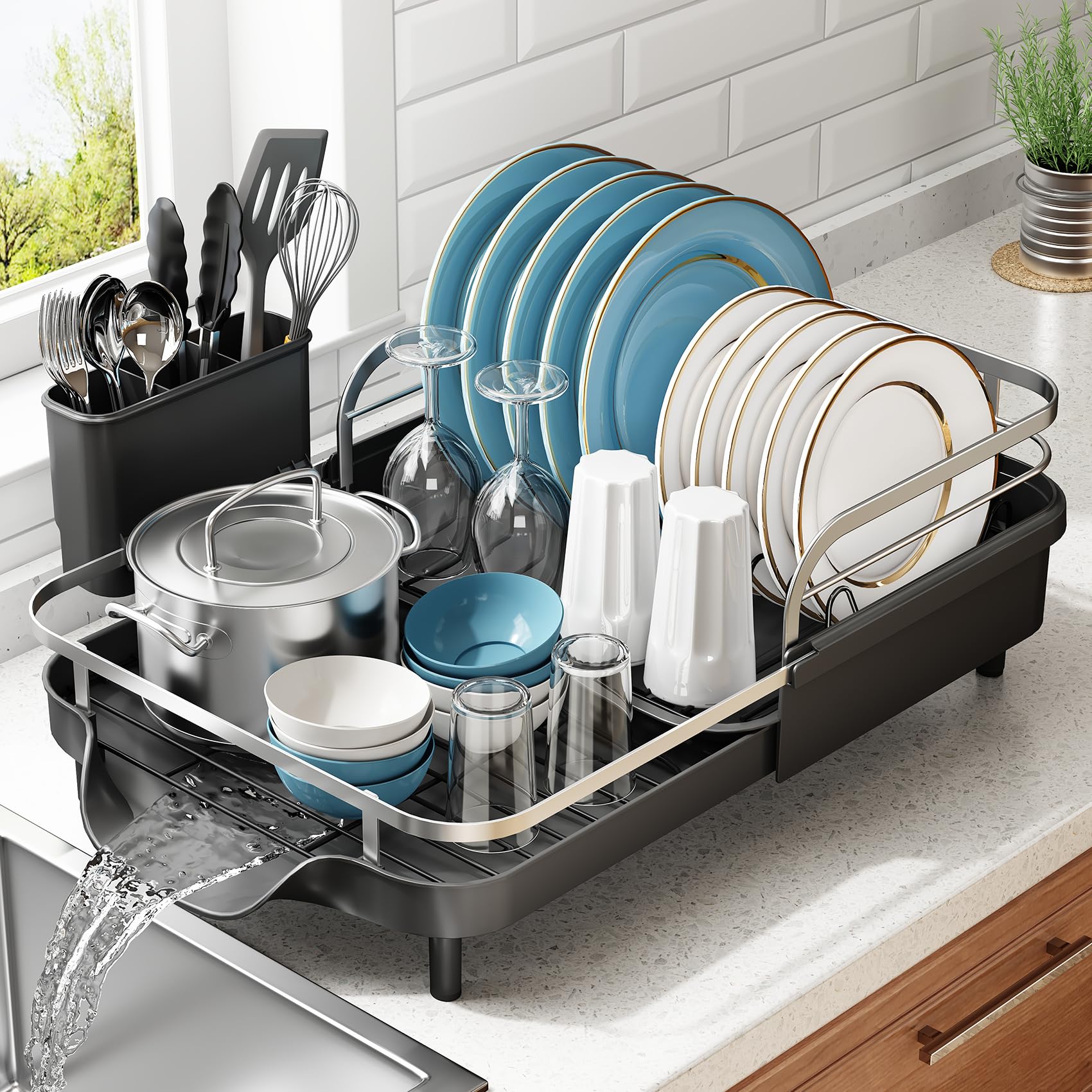 SAYZH Dish Drainer Rack, Expandable Kitchen Drying Rack with Utensil Holder, Dish Drying Rack and Drainboard Set for Kitchen Counter, Black