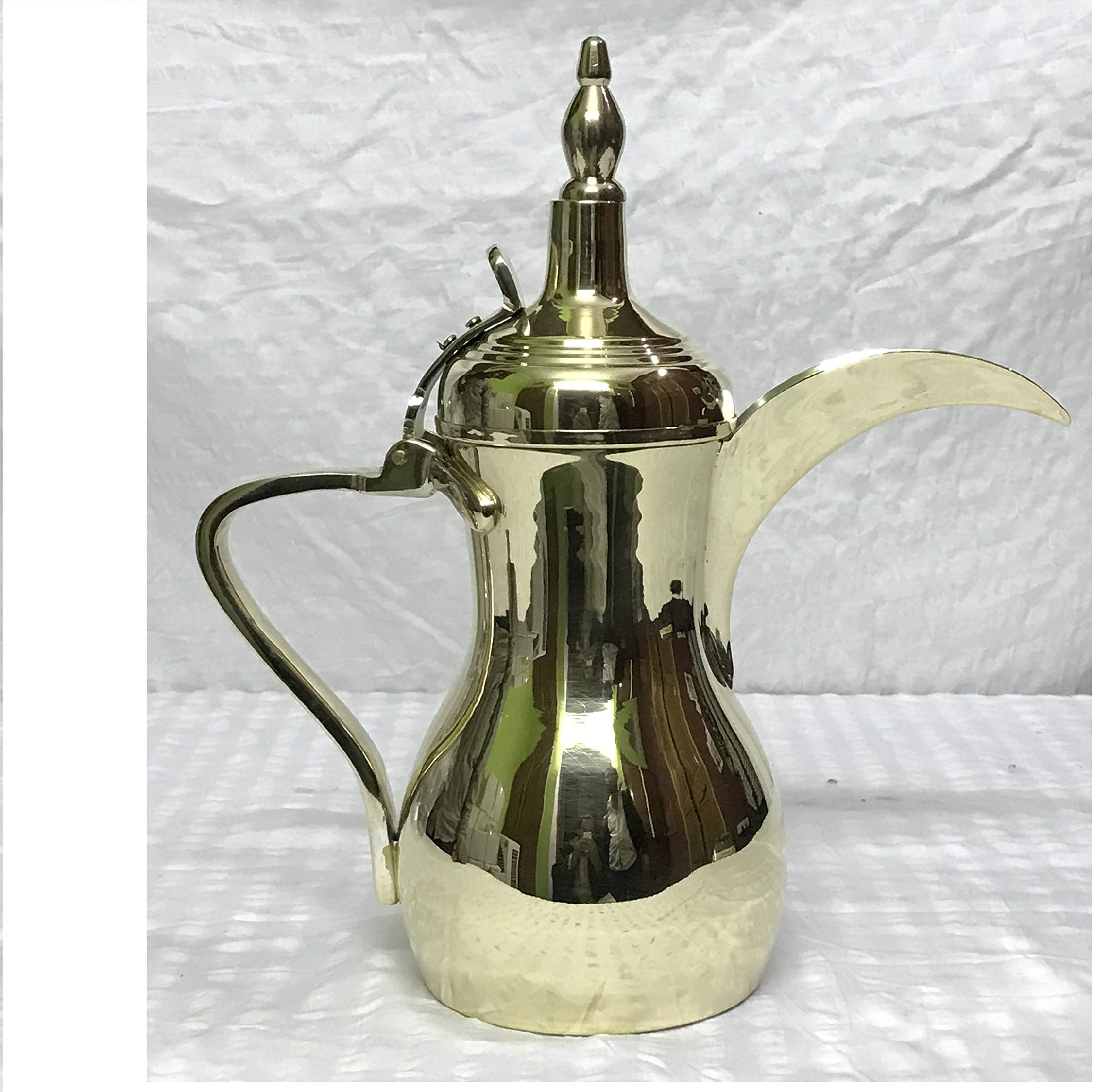 Arabian Coffee Pot (Dallah Raslaan) (Brass, 13)