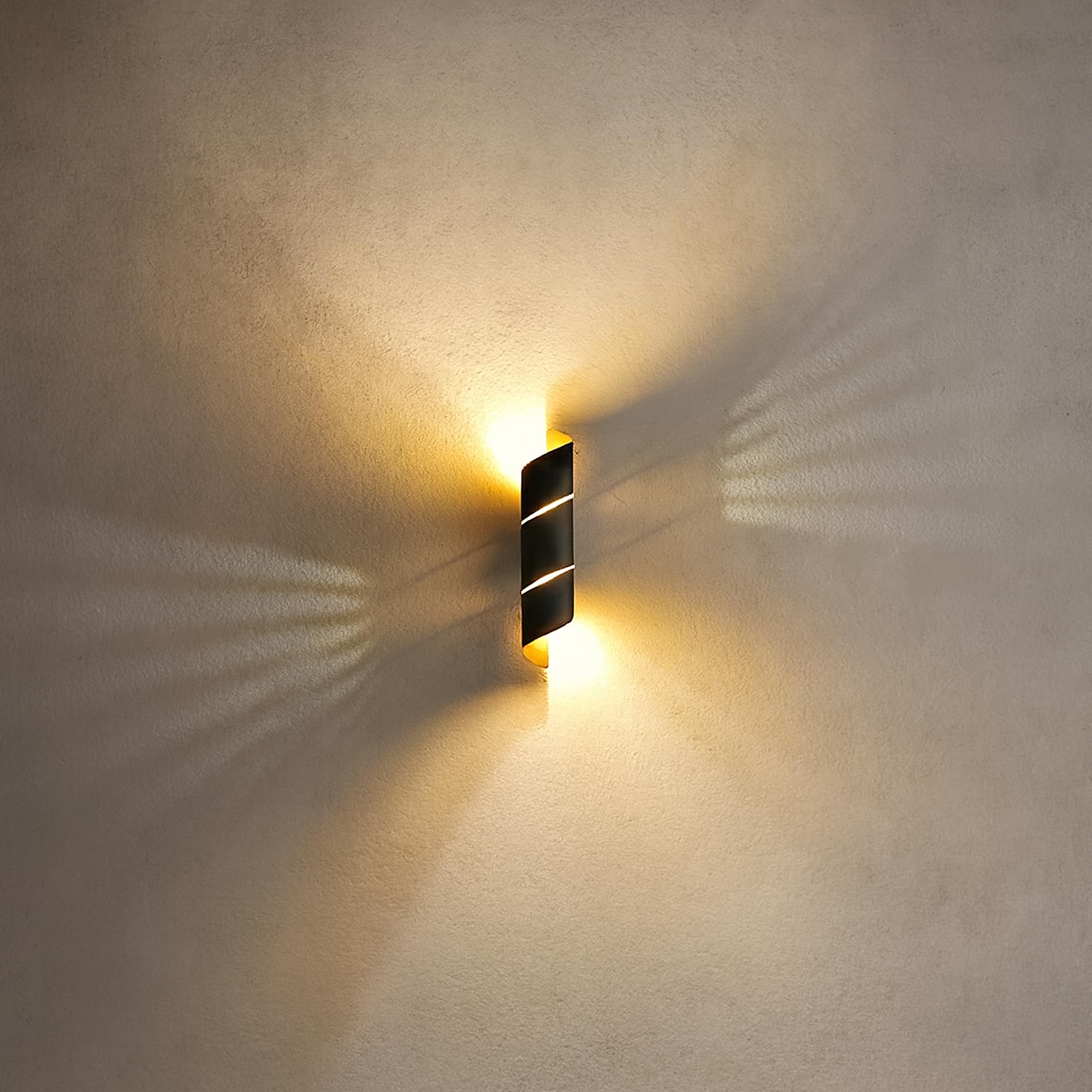SSC-LUXon 2er Set VYRA Wandleuchte schwarz gold rund – Up and Down Lampen mit G9 Fassung Flurlampe mit diffusem Lichteffekt für Wohnräume