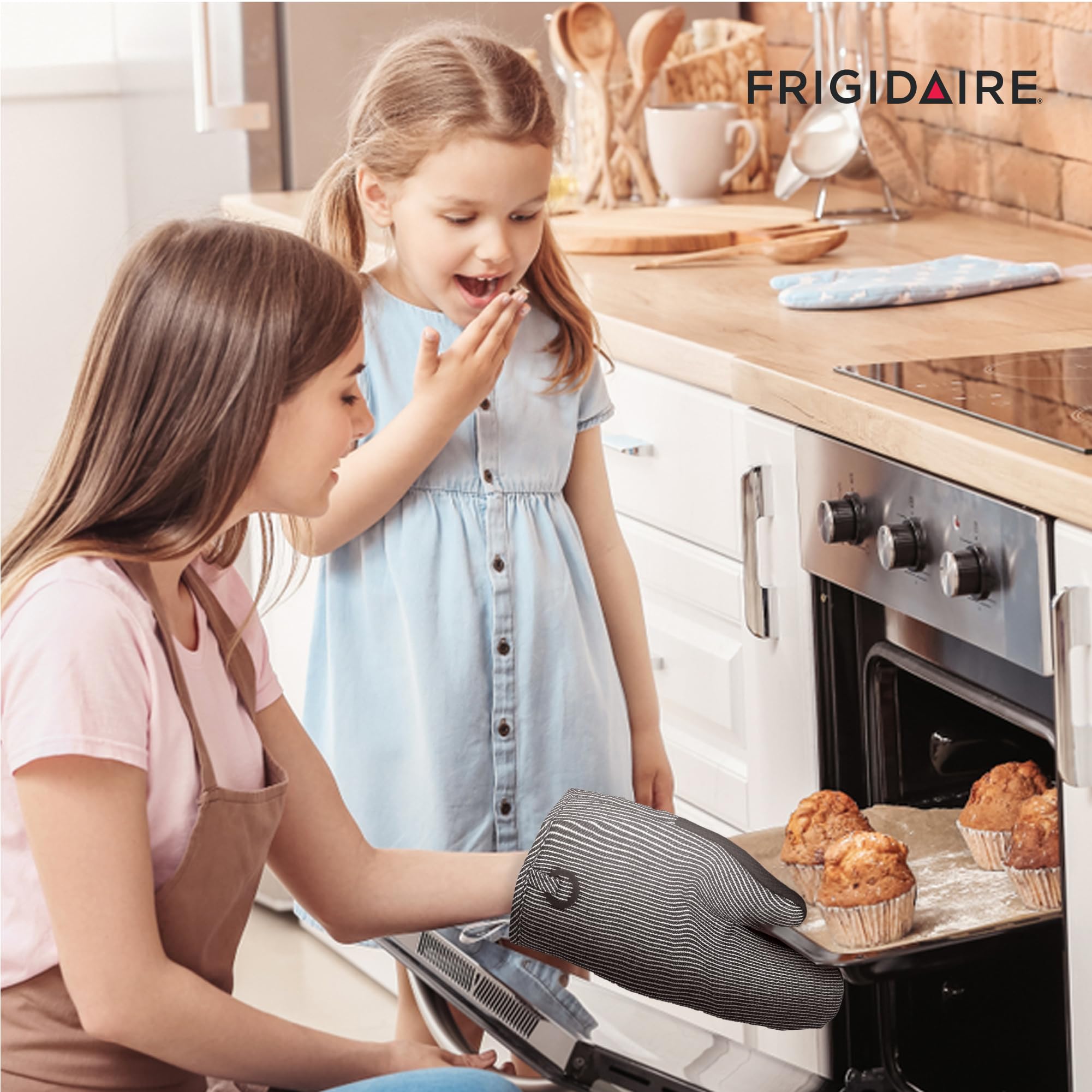 Amazon.com: Frigidaire Layla Cotton and Neoprene Oven Mitts, Heat