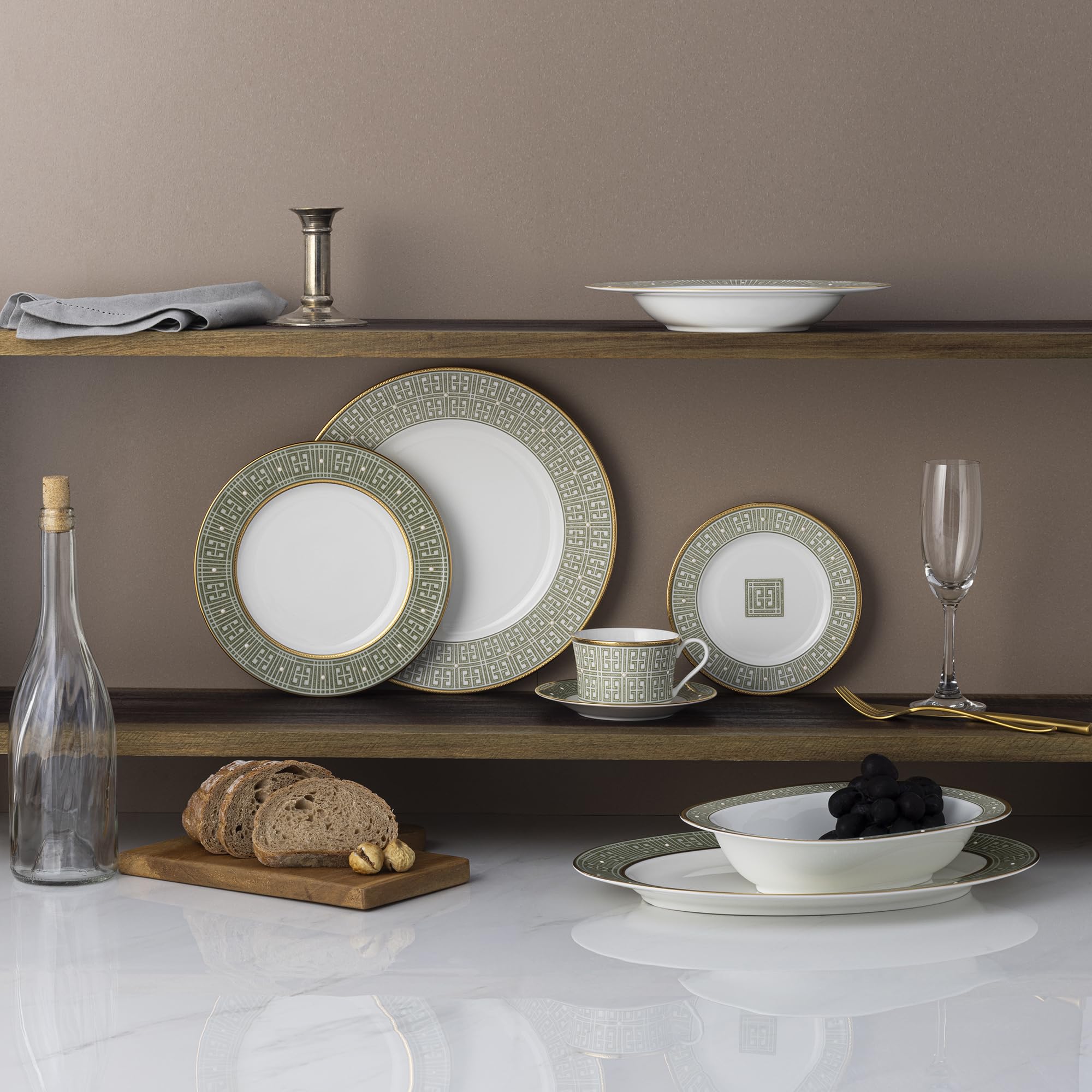 Noritake Infinity Green Gold 12-Piece Set, Service for 4 in Green/White