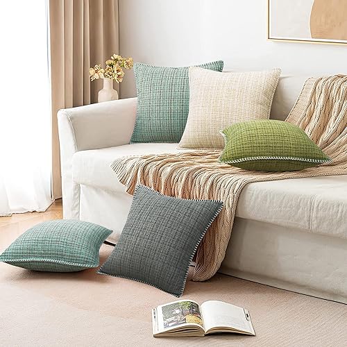 Miniatura 7 de Merrycolor Juego de 2 fundas de almohada de felpilla beige de 18 x 18 pulgadas, fundas de almohada con textura suave con borde cosido, fundas