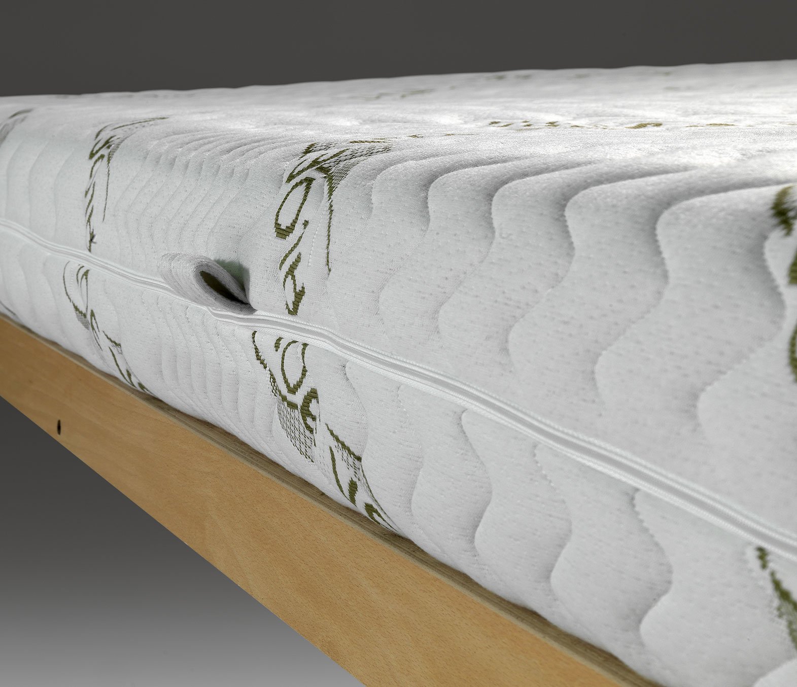 Evergreenweb - Materasso Singolo 80x190 Alto 18 cm in Lattice con Rivestimento Oli Aloe Vera Sfoderabile 7 Zone Differenziate rigidità Media Anallergico Antiacaro Antibatterico Traspirante Ergonomico