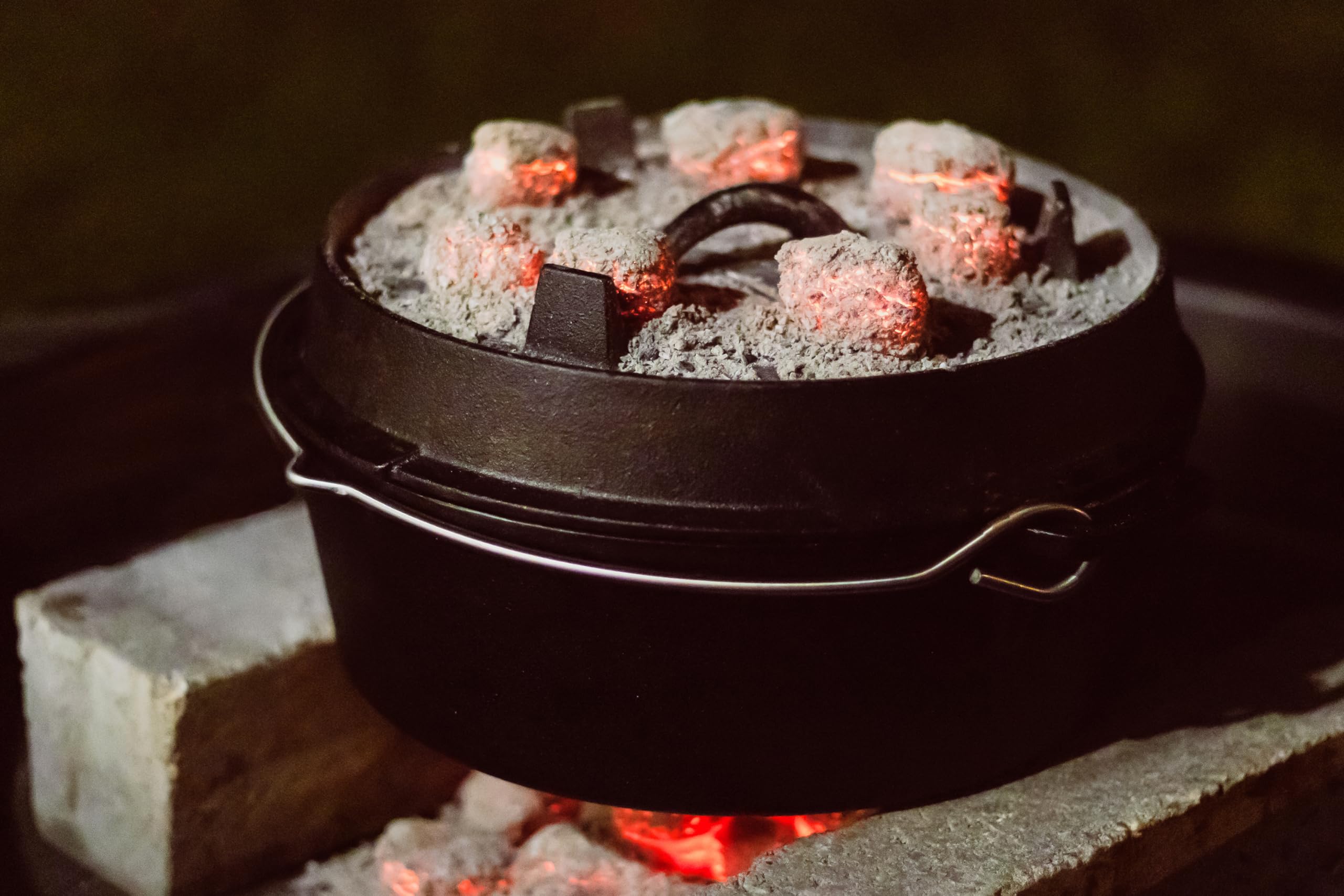 Dutch Oven Set 6 L Gusstopf Gusseisen Feuertopf Deckelheber Edelstahl Untersetzer