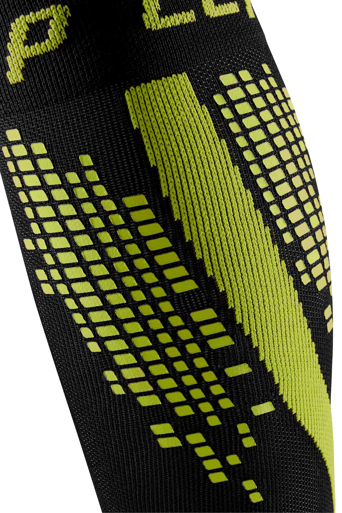 CEP – NIGHTTECH Calf Sleeves Redesign für Damen | Bunt reflektierende Beinstulpen in grün | Größe IV