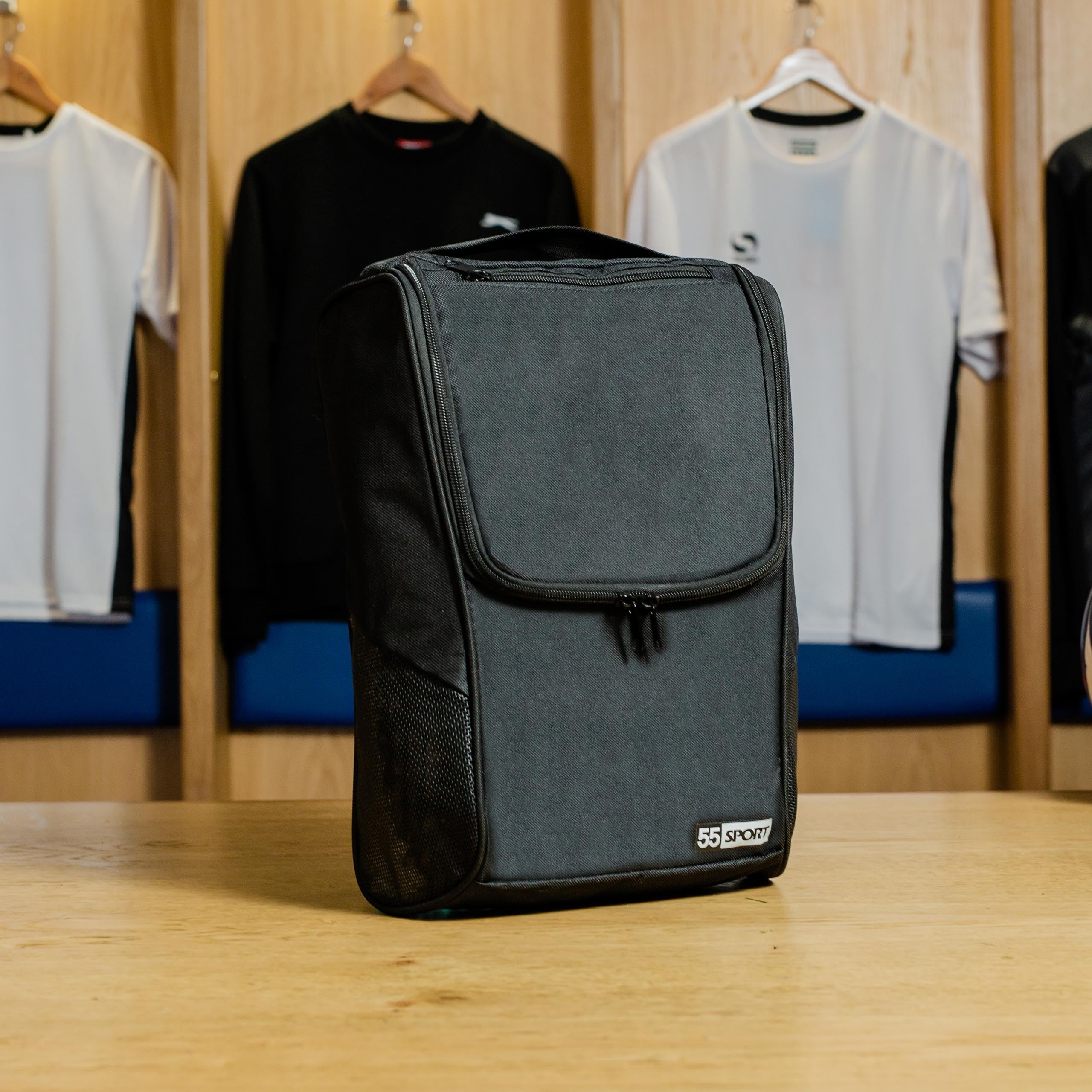 Ventilated Shoe Bag with Zipped Pocket Black