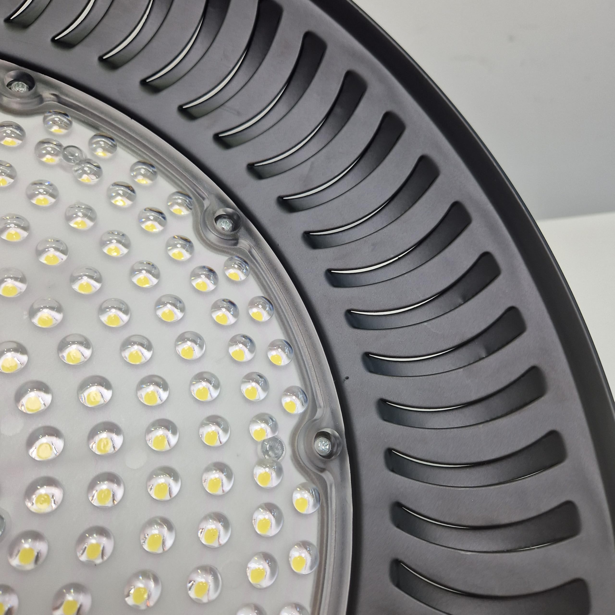 Jandei – 4 x Campana Industrial Led UFO ECO 200W (equivalente 1500W), 18000 LM, Lámpara Led Luz Blanca Fría 6000K, Superbrillante. Iluminación Nave, Taller, Garaje, Fábrica (1 Unidad)
