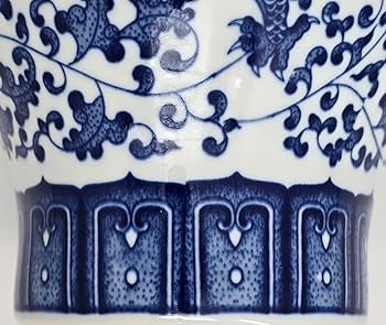 中国，景德镇，青白釉風景画花瓶 中国，景德镇，青白釉風景画花瓶 中国，景德镇，青白釉風景画