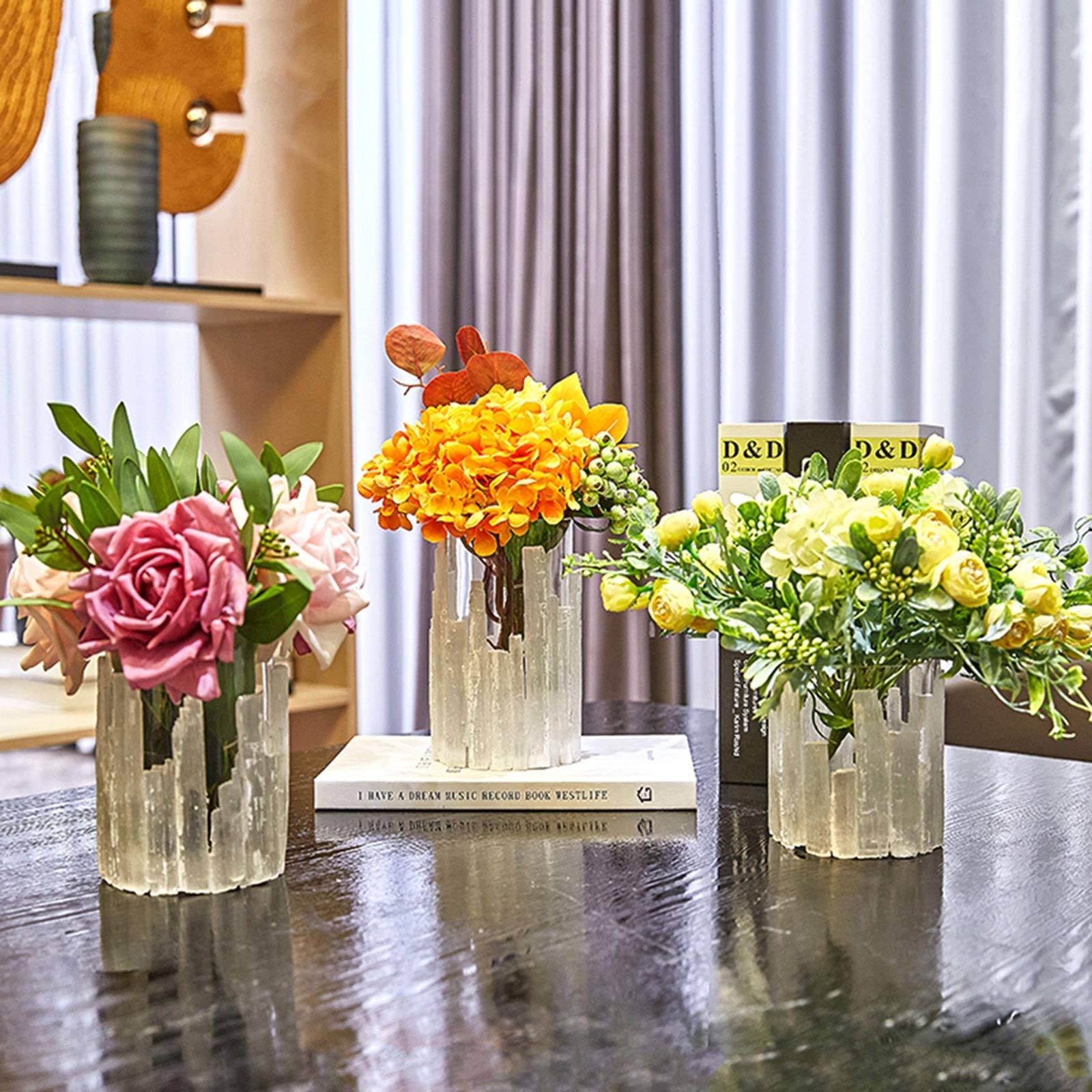 Amazon｜クリスタルストーンの花瓶の配置でリアルな人工バラの花偽の