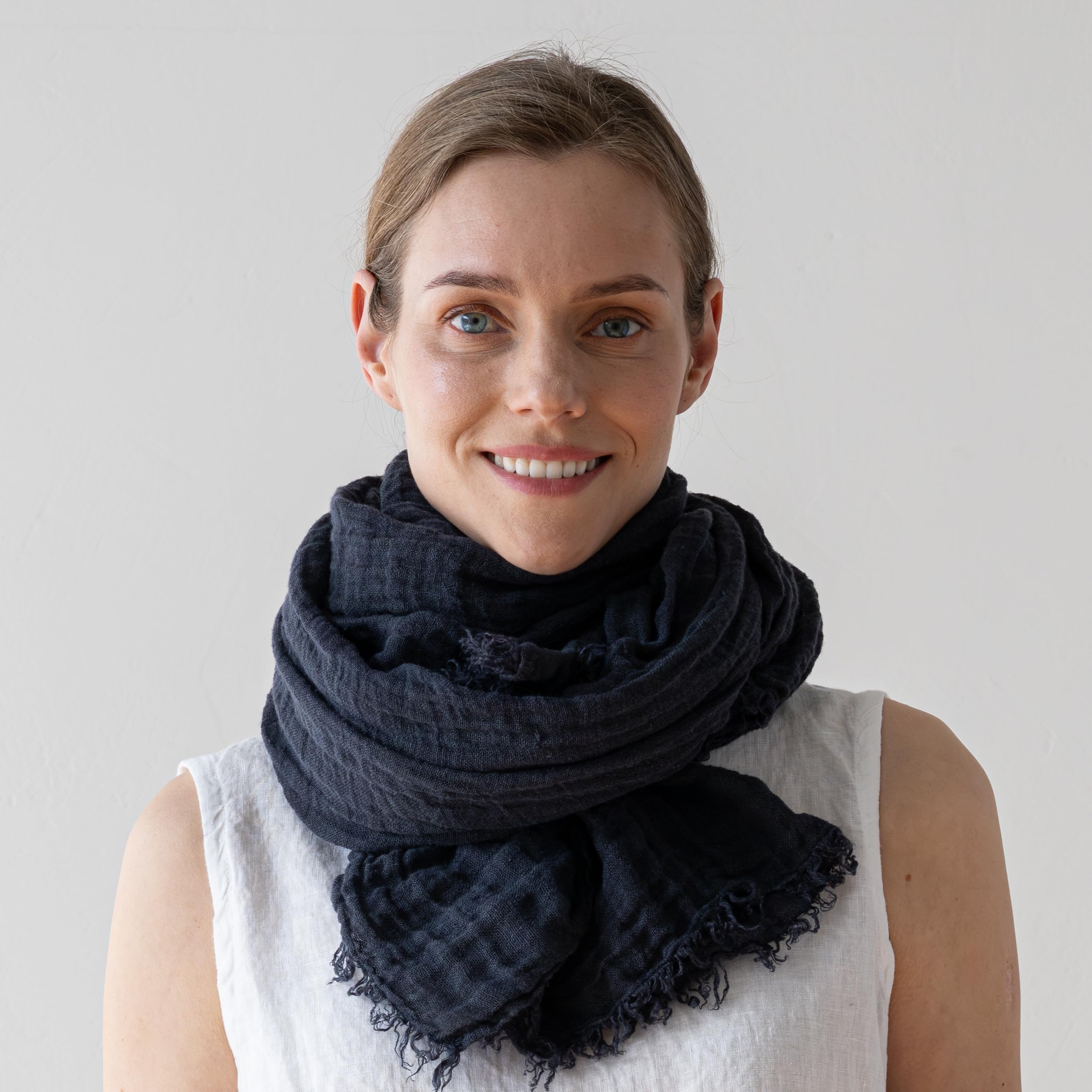 LinenMe - 100% Leinen Sommerschlal 100 x 200 cm Garza Fringe - Leichter Schal Herren Damen Unisex - Leinen Sommer Schal mit Fransen - Geeignet als Stola oder Leichter Überwurf - Pflegeleicht