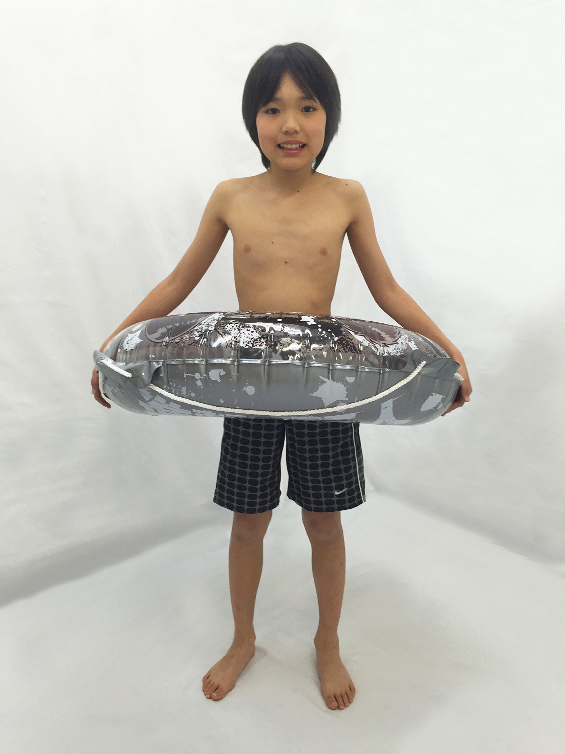 Amazon | 進撃の巨人 浮き輪 直径90cm | 浮き輪 | おもちゃ