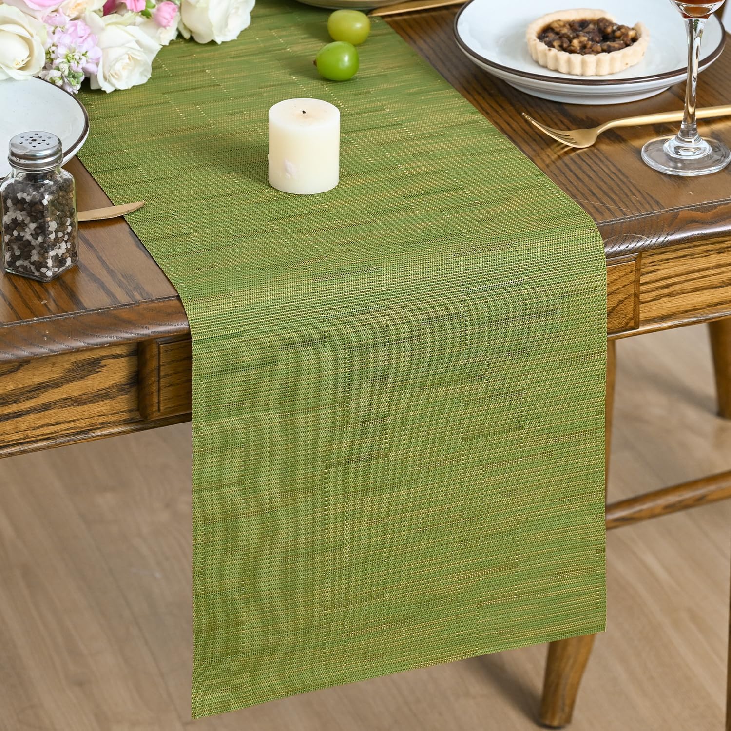 Artoid Mode Grass Green Washable Roll PVC Table Runner 30x183 cm, Stain Resistant Kitchen Dining Table Decoration for Home Party Decor