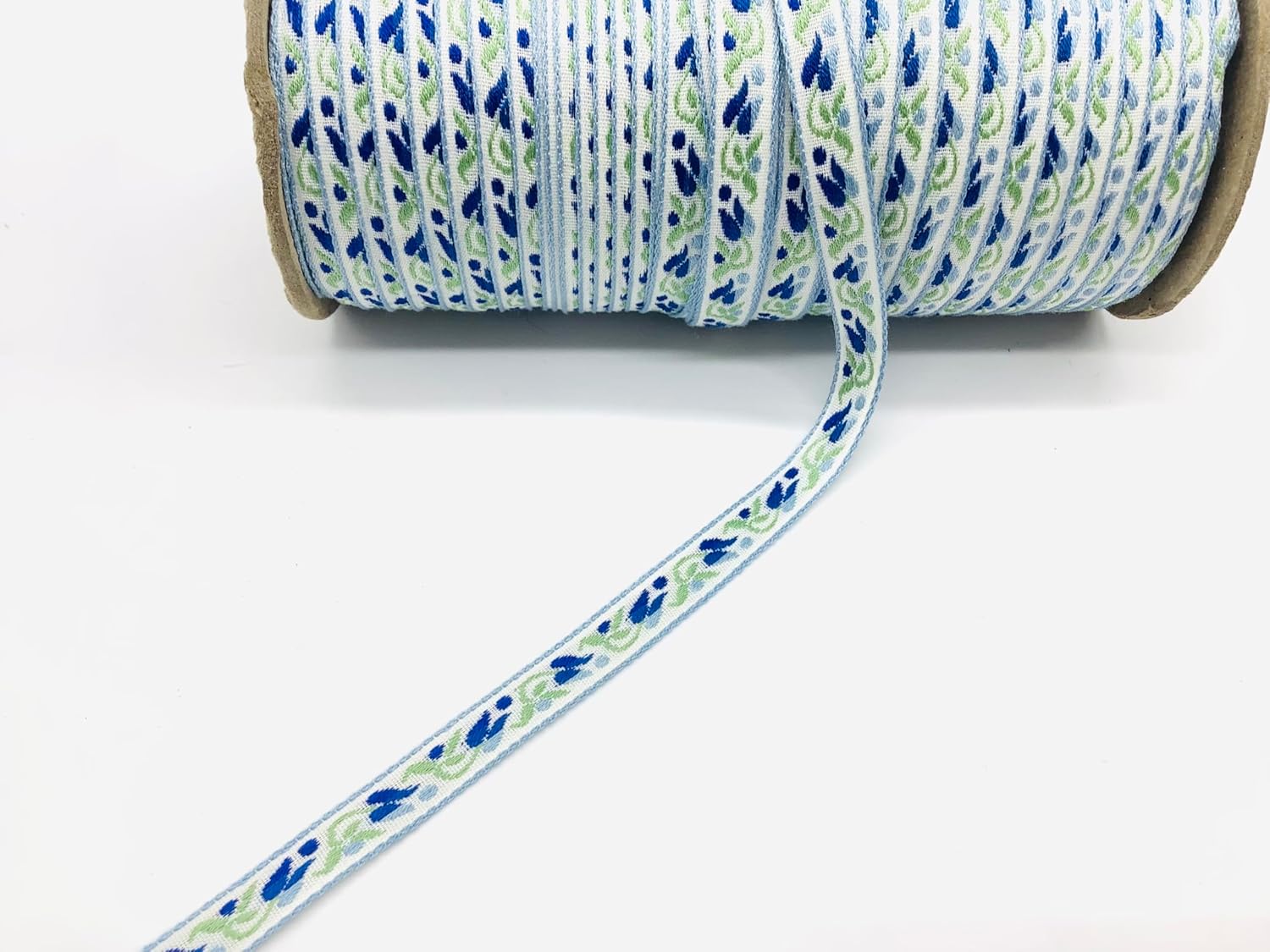 7/16" Vintage Woven Tulip Jacquard - 12 Yards (Dark Blue, Lt. Blue & Green on White Background)