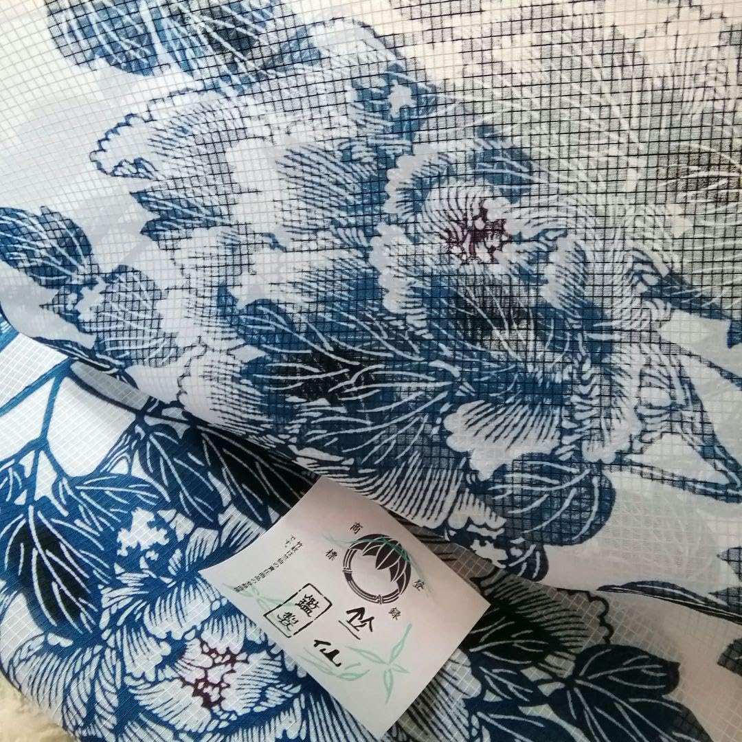 竺仙綿紅梅小紋「風に吹かれる牡丹」反物綿100%