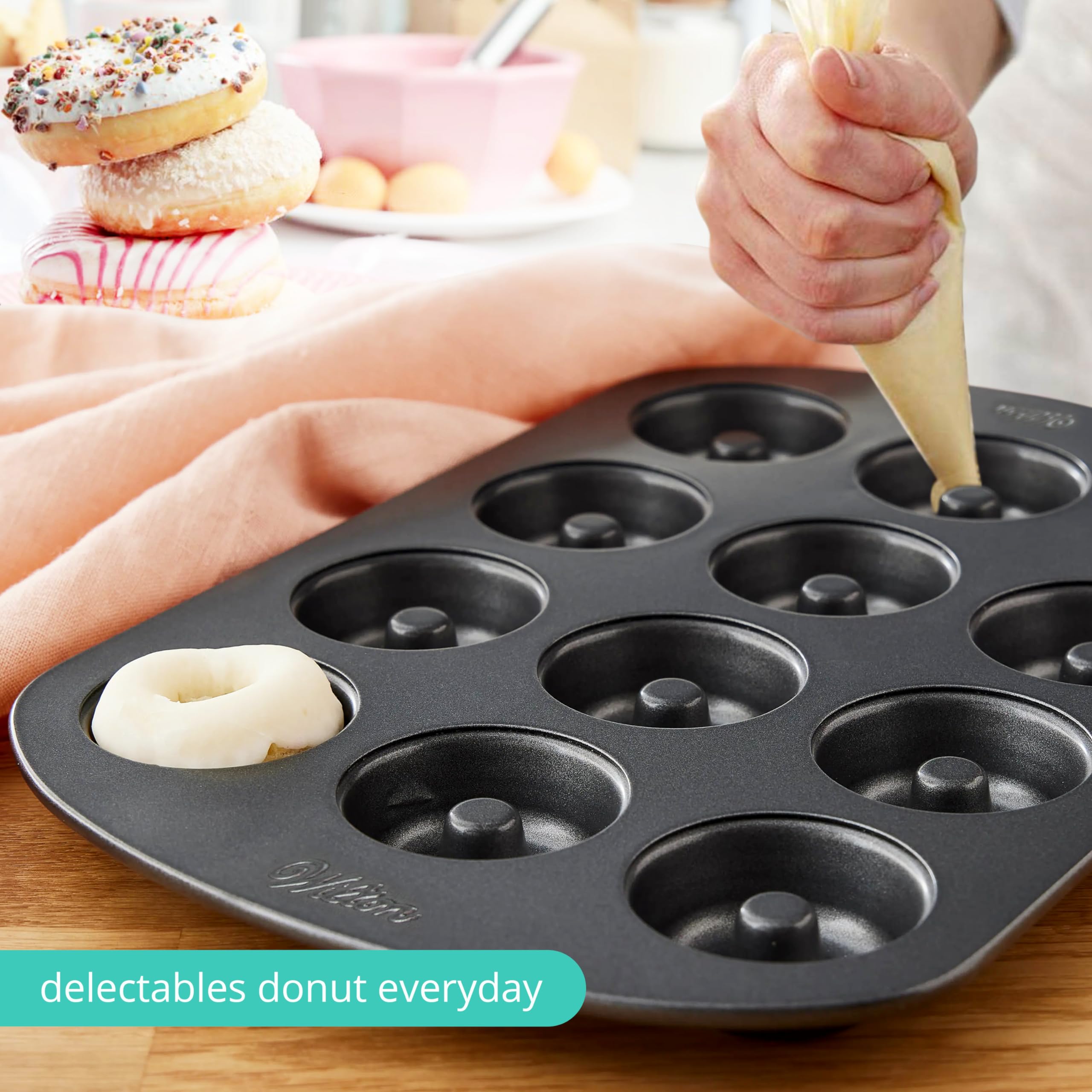 Amazon | Wilton(ウィルトン) ドーナツパン 2点セット 6個キャビティ